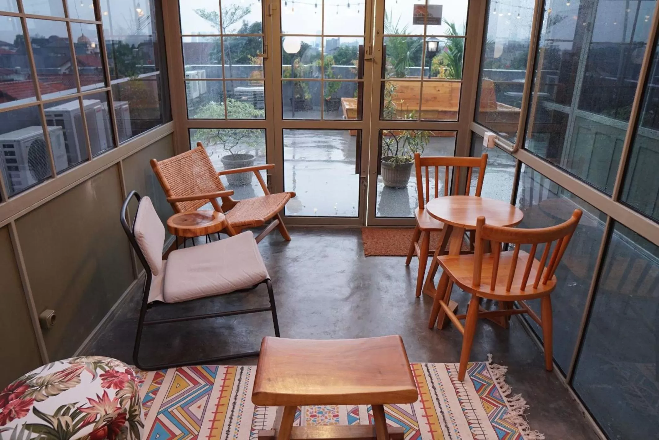 Lounge or bar in Tuju Abuserin Syariah