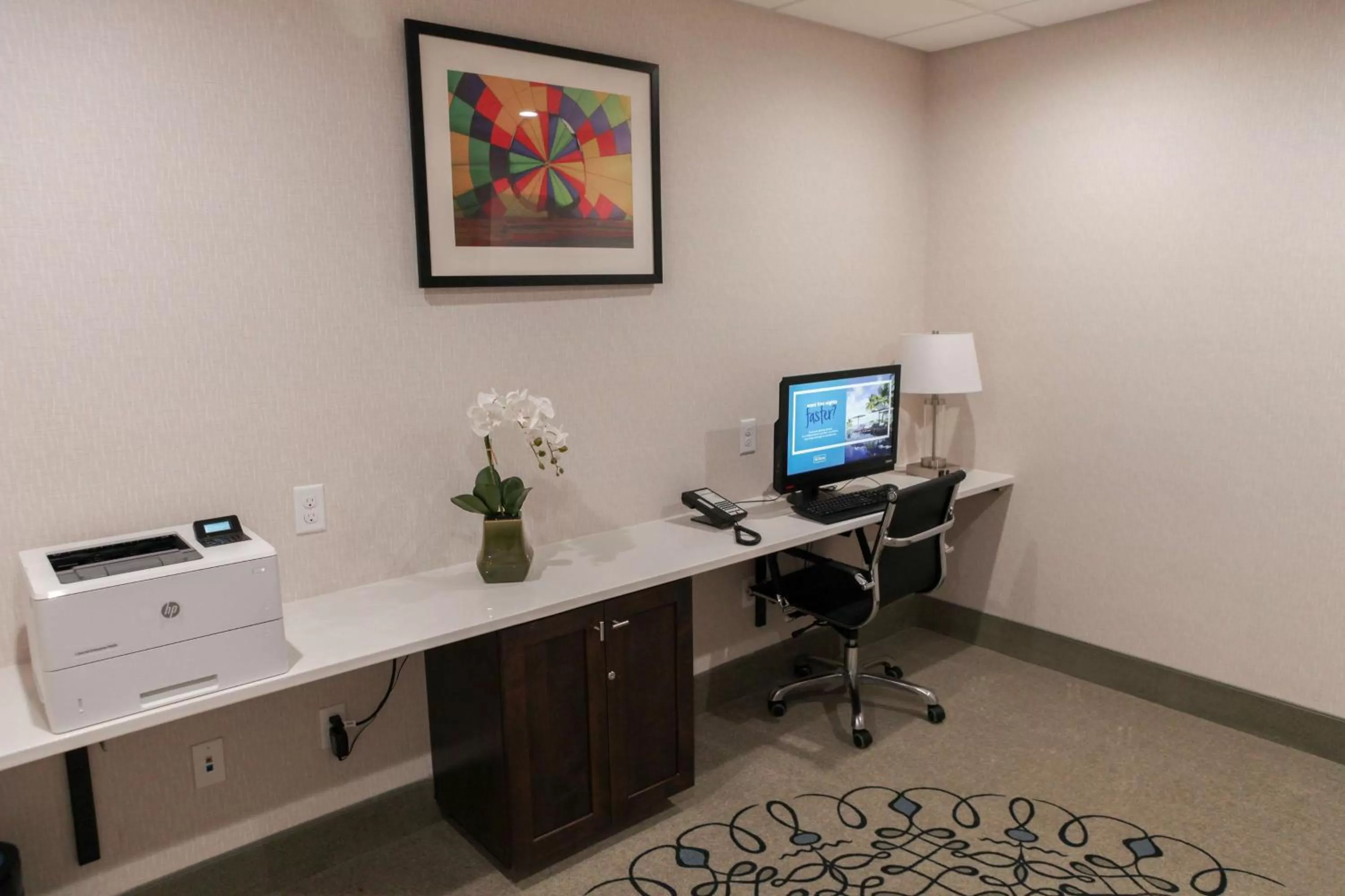 Business facilities in Hampton Inn & Suites Lafayette