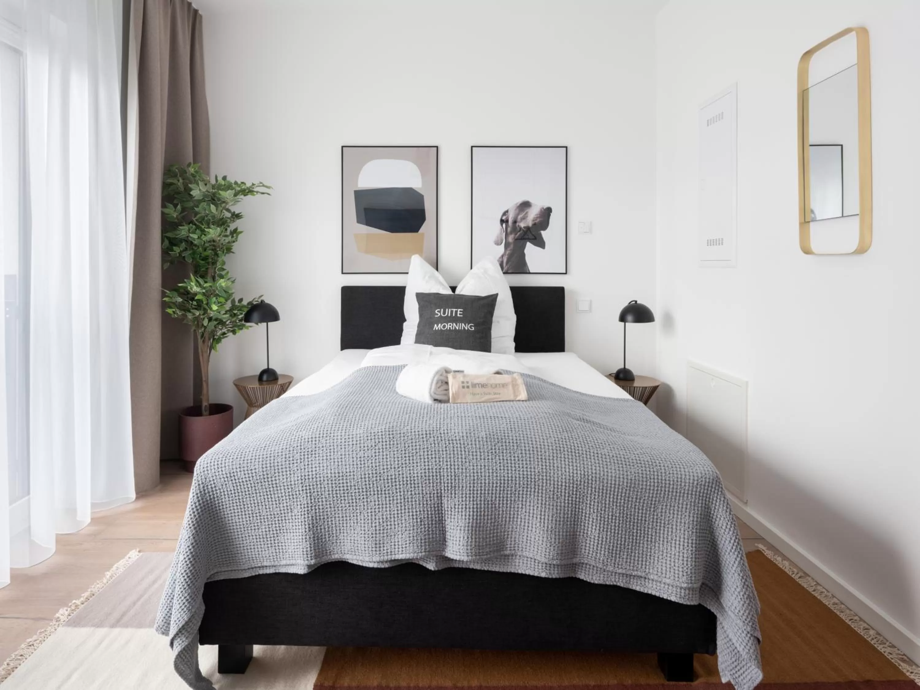 Bed in Limehome Frankfurt Gutleutstraße - Digital Access