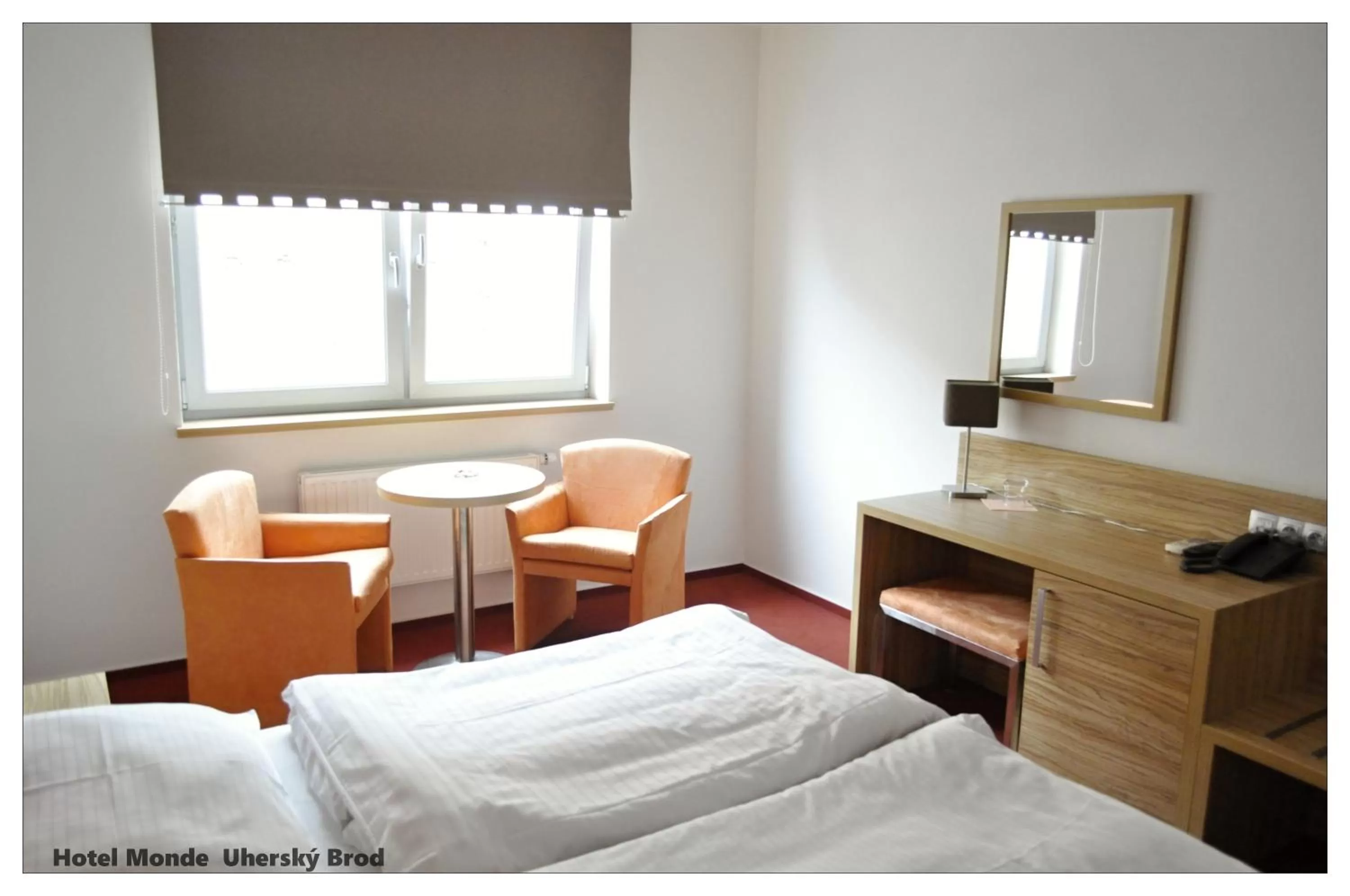 Bedroom, Room Photo in Hotel Monde