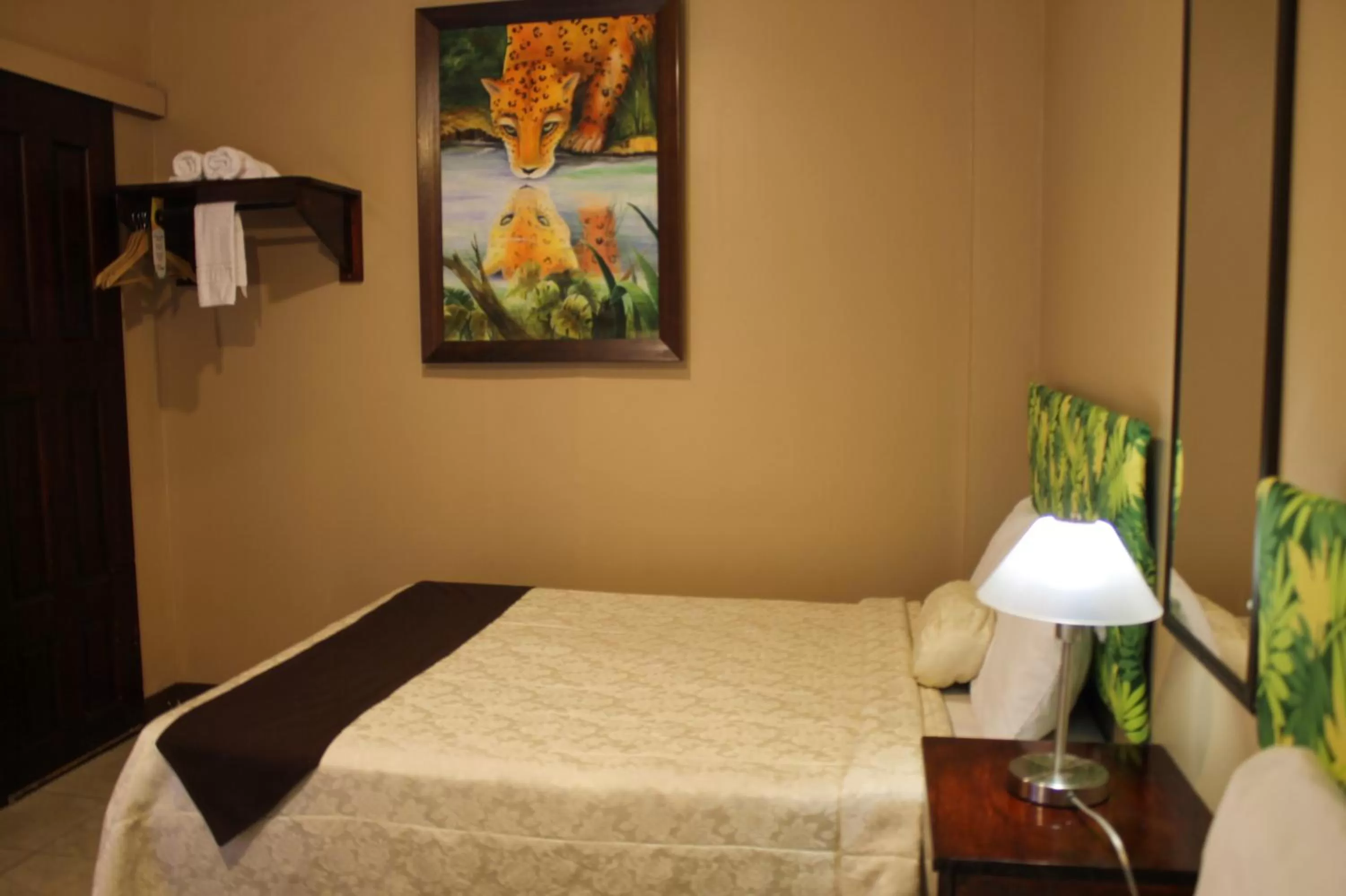 Bed in Hotel Las Colinas