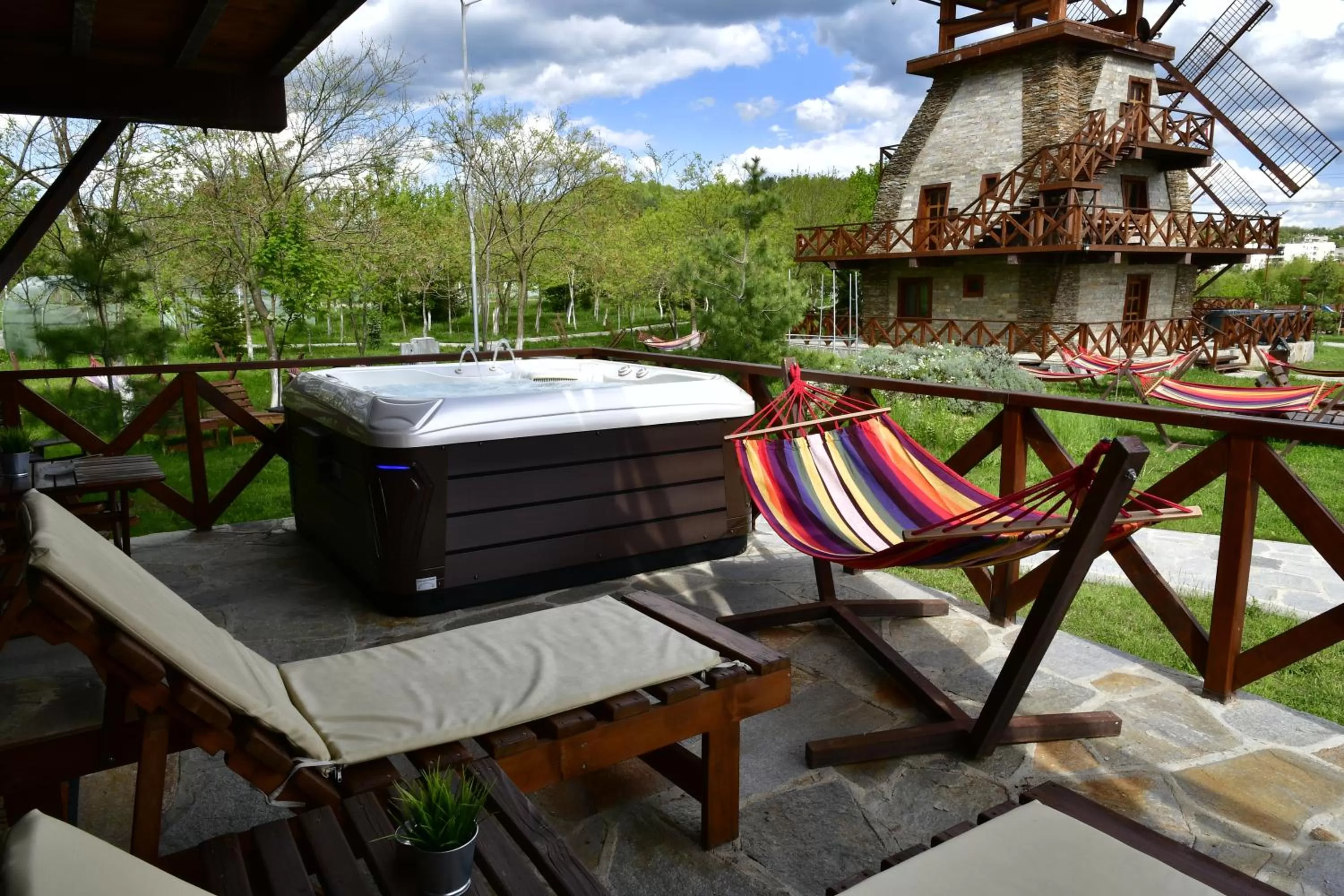 Hot Tub in The Wind Mills Hydropark