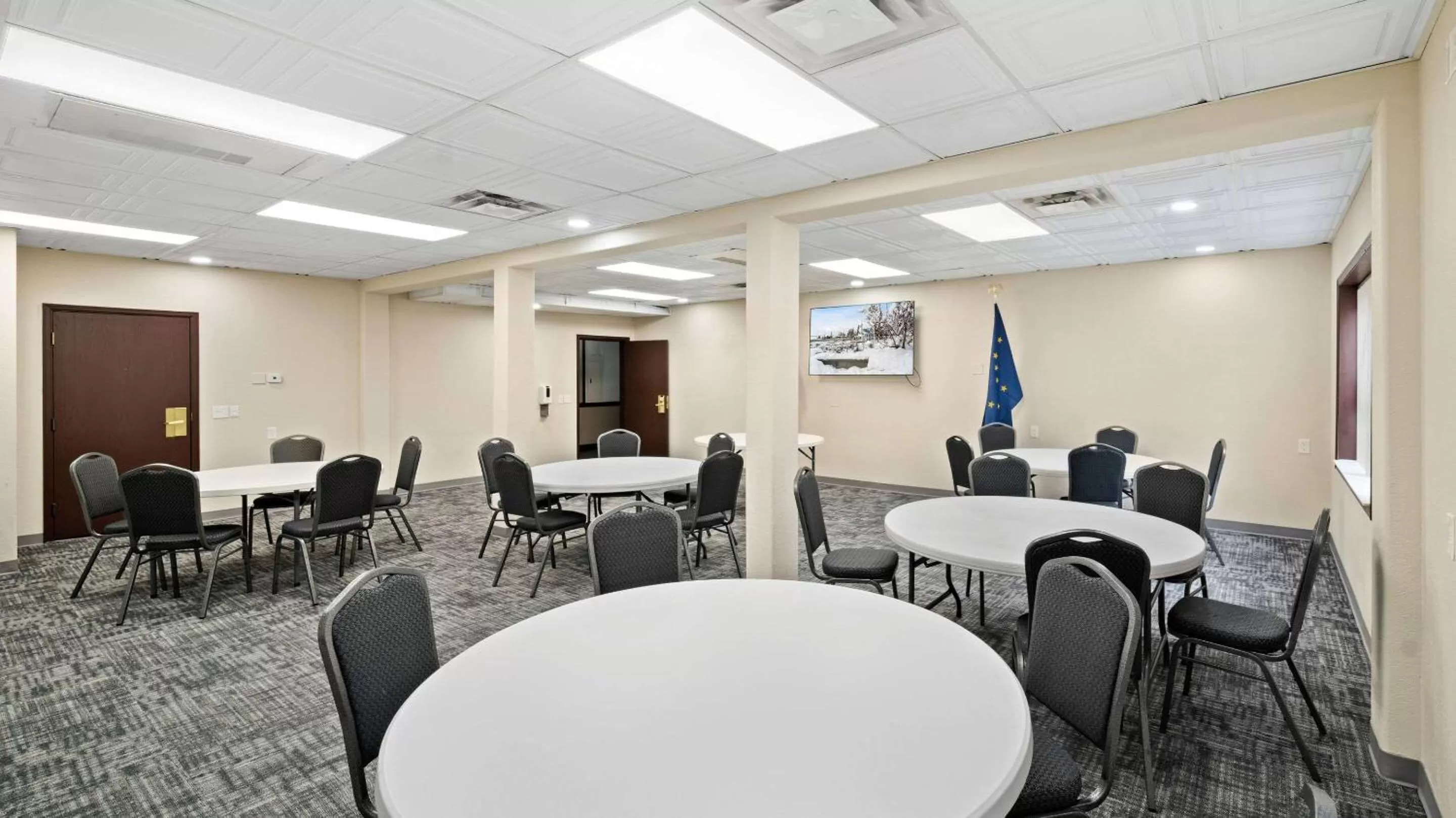 Meeting/conference room in Clarion Hotel & Suites Fairbanks near Ft Wainwright