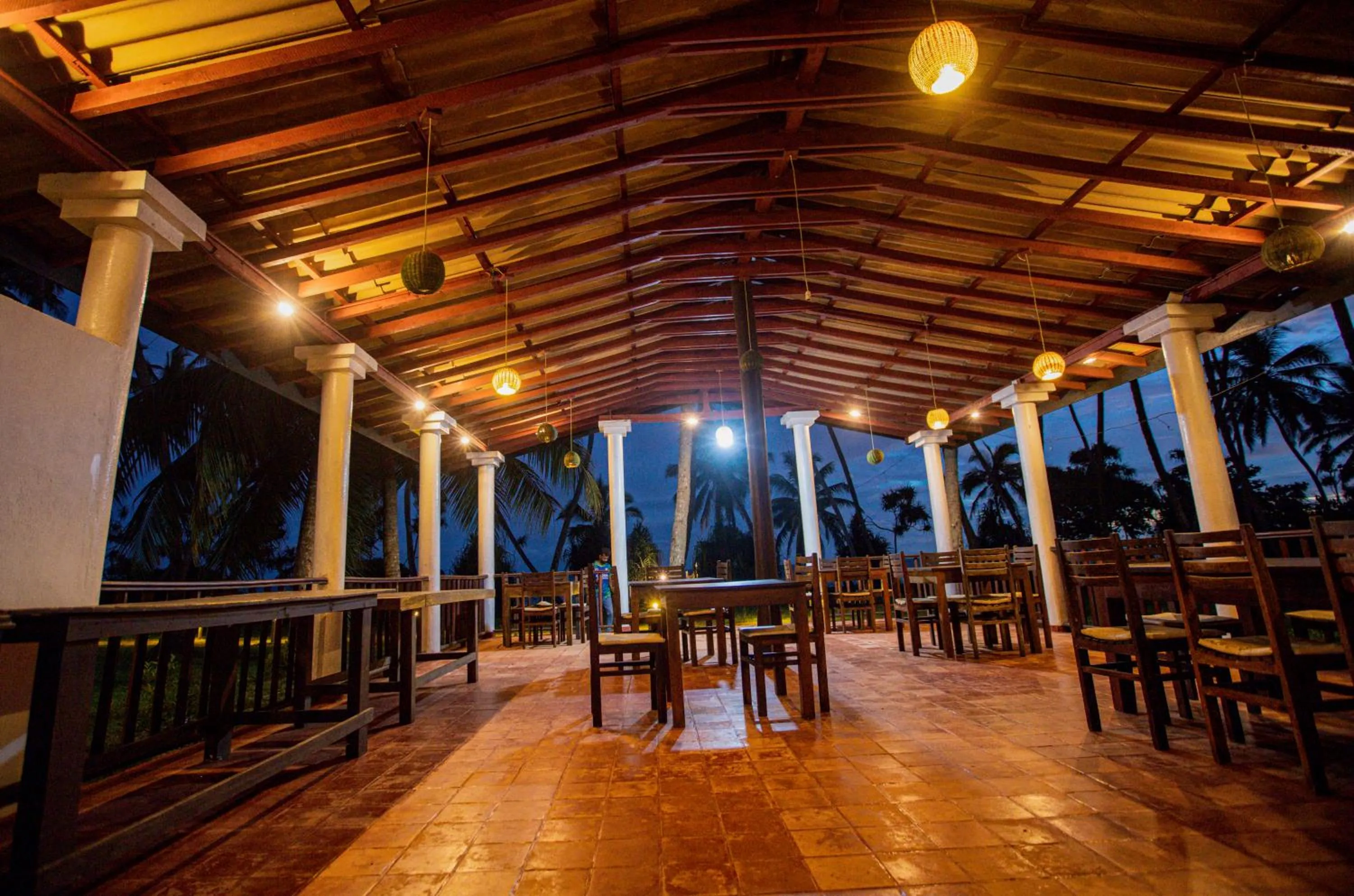 Restaurant/places to eat in Helios Beach Resort