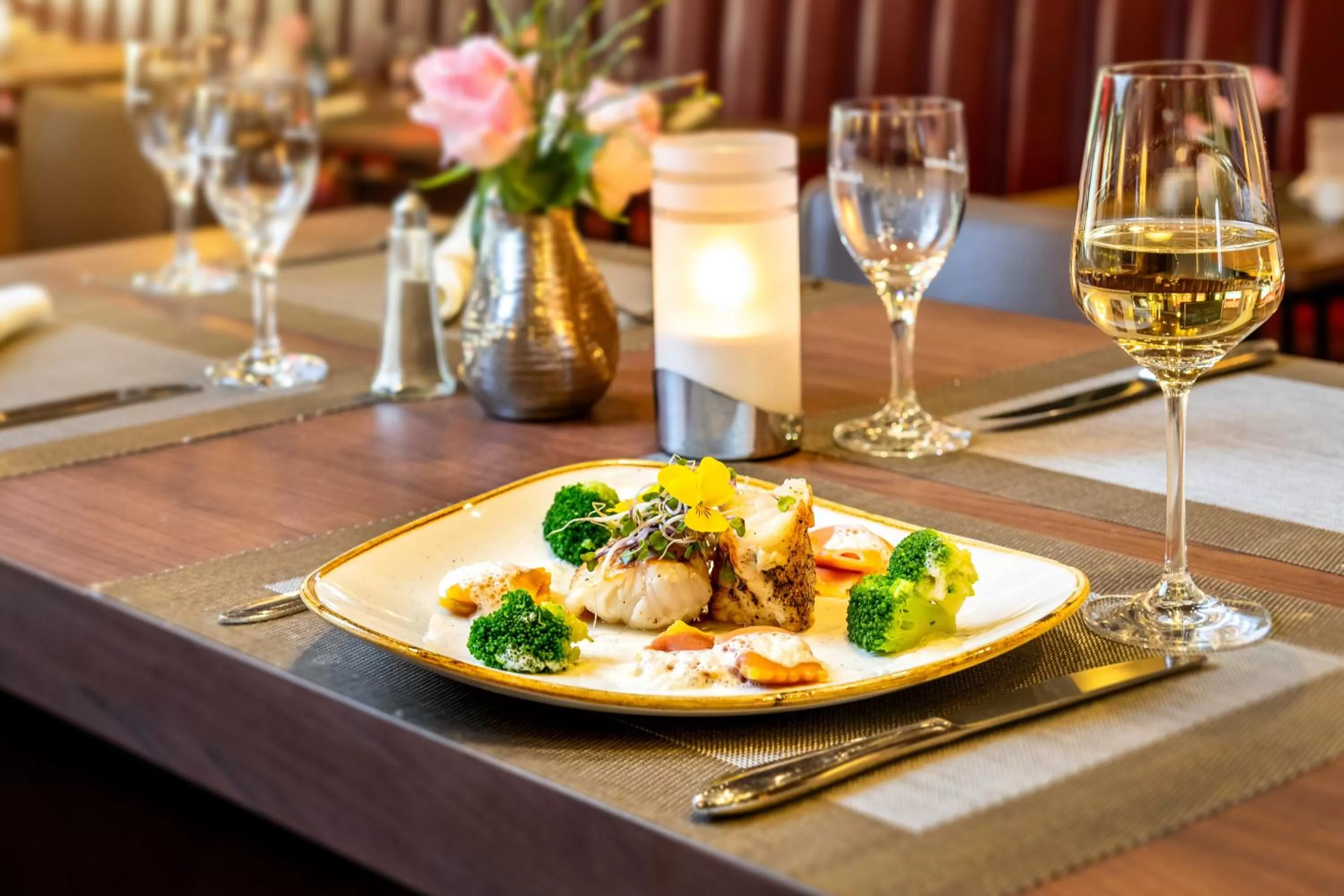 Restaurant/places to eat in Hotel Krefelder Hof