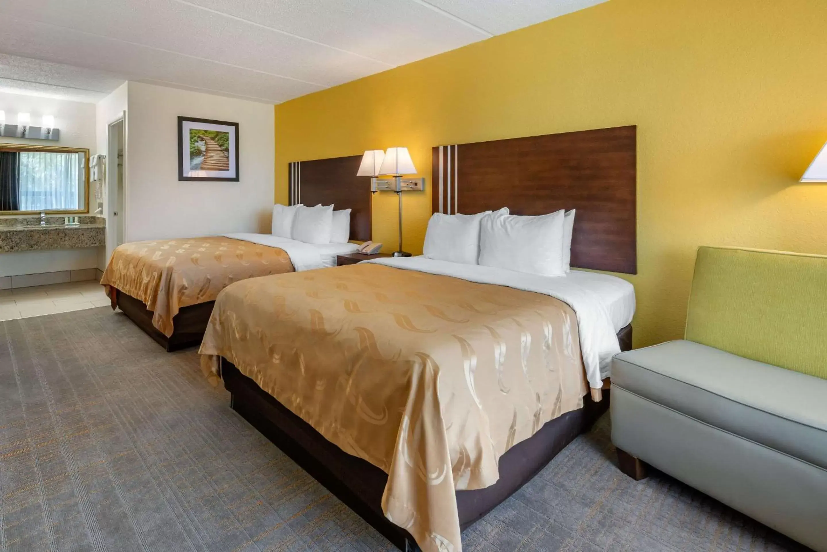 Queen Room with Two Queen Beds - Non-Smoking/Pet Friendly in Quality Inn and Suites Palatka Riverfront Queen Room with Two Queen Beds - Non-Smoking/Pet Friendly in Quality Inn and Suites Palatka Riverfront