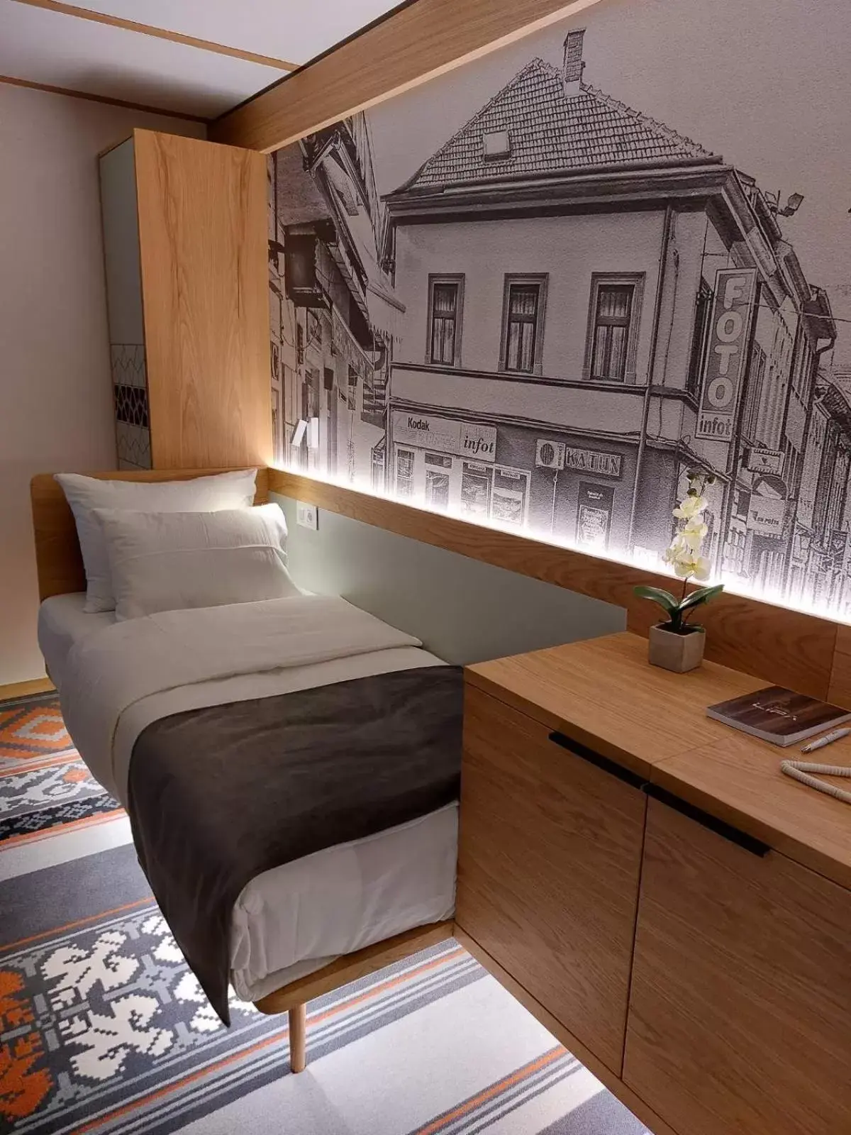 Superior Twin Room in Lipa Hotel Superior Twin Room in Lipa Hotel