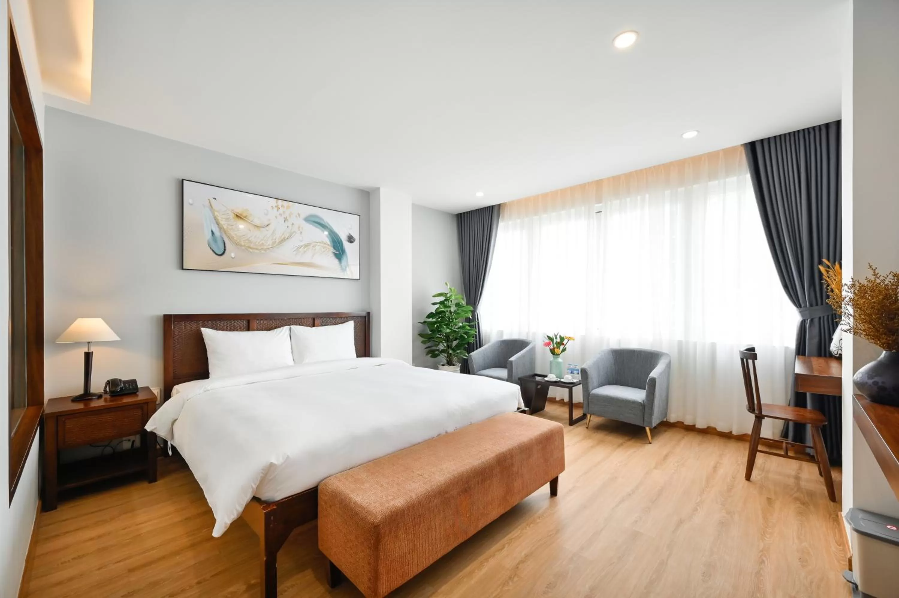 Bed in Pearl Central Hotel- Near Nguyen Hue street