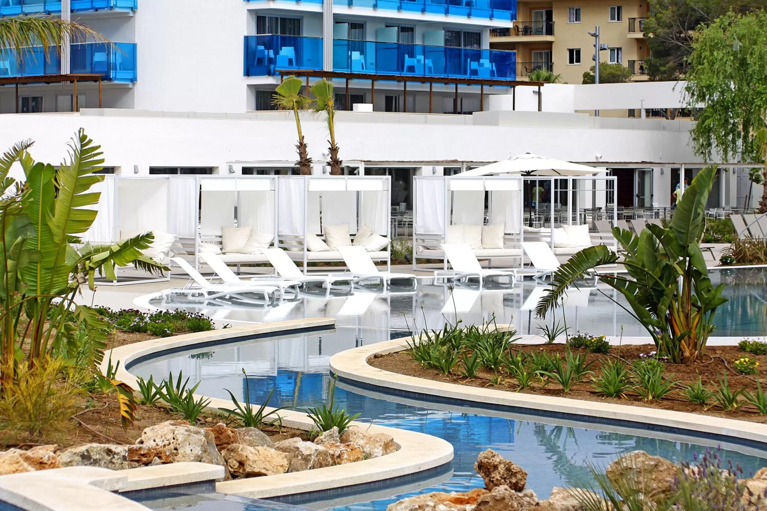 Swimming pool in BG Tonga Tower