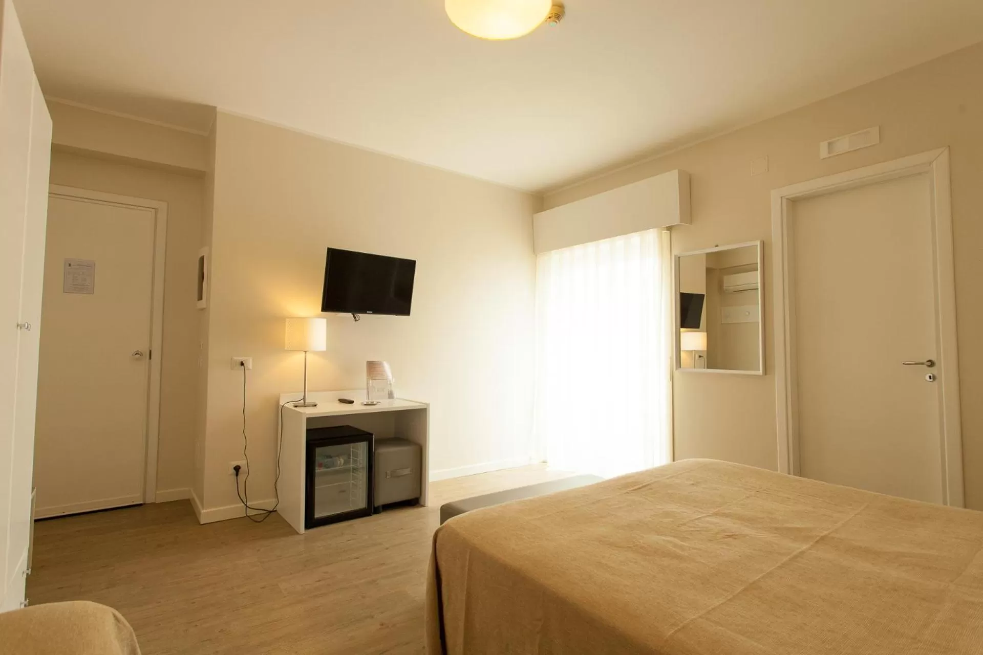 Photo of the whole room, Bed in Hotel Costazzurra Museum & Spa