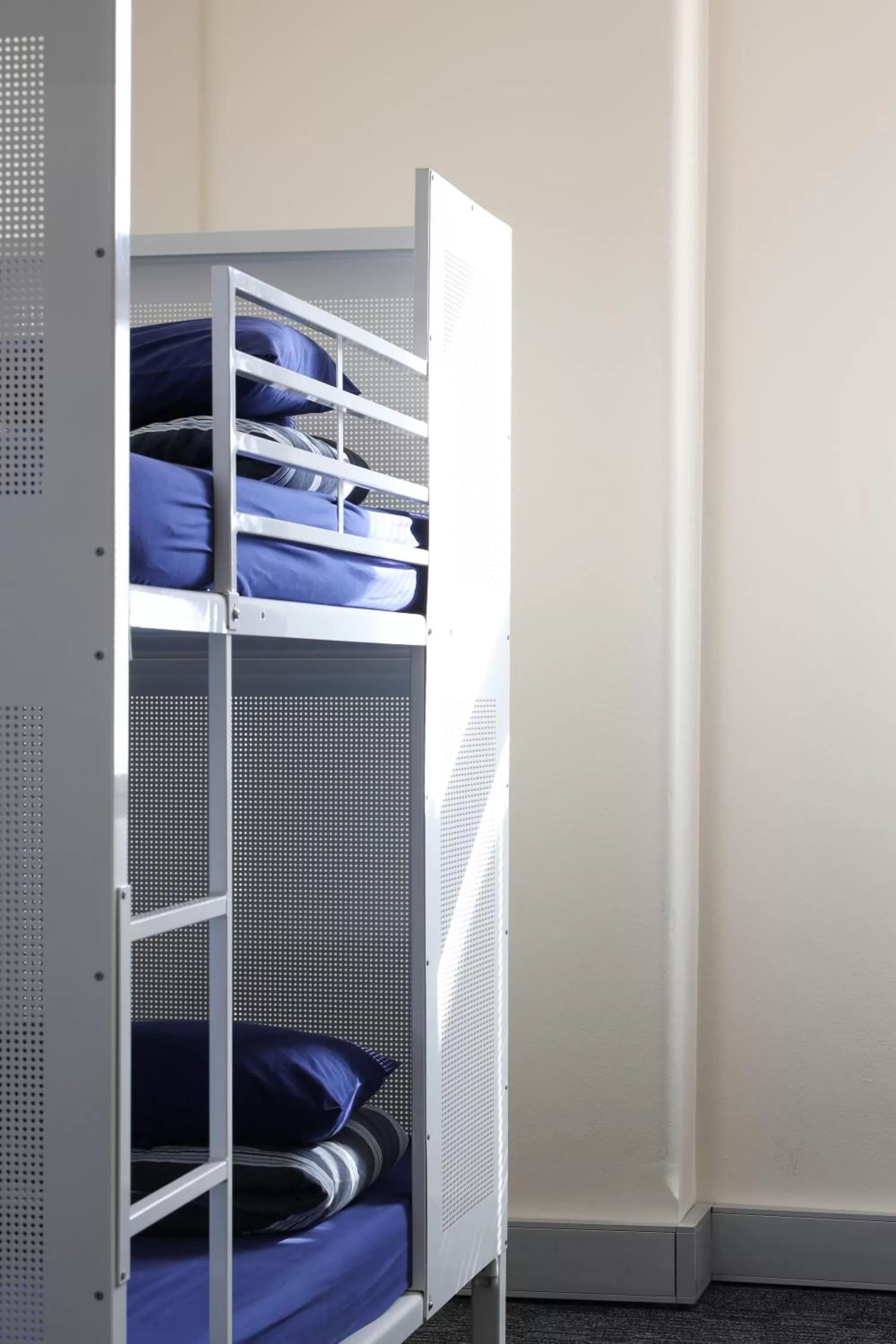 Bedroom, Bed in Wake Up! Sydney Central