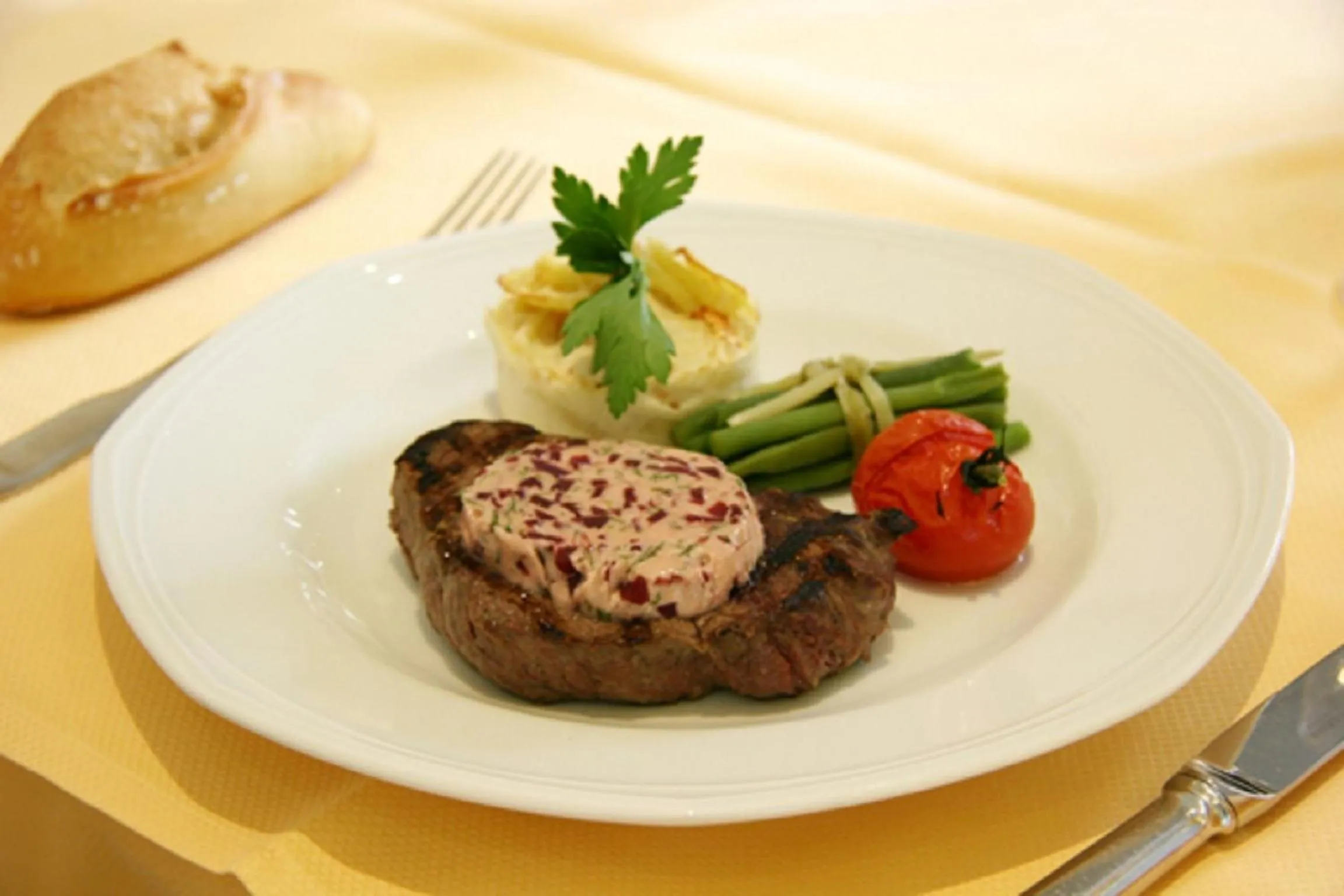 Lunch in Logis Lyon Est Porte de l'Ain