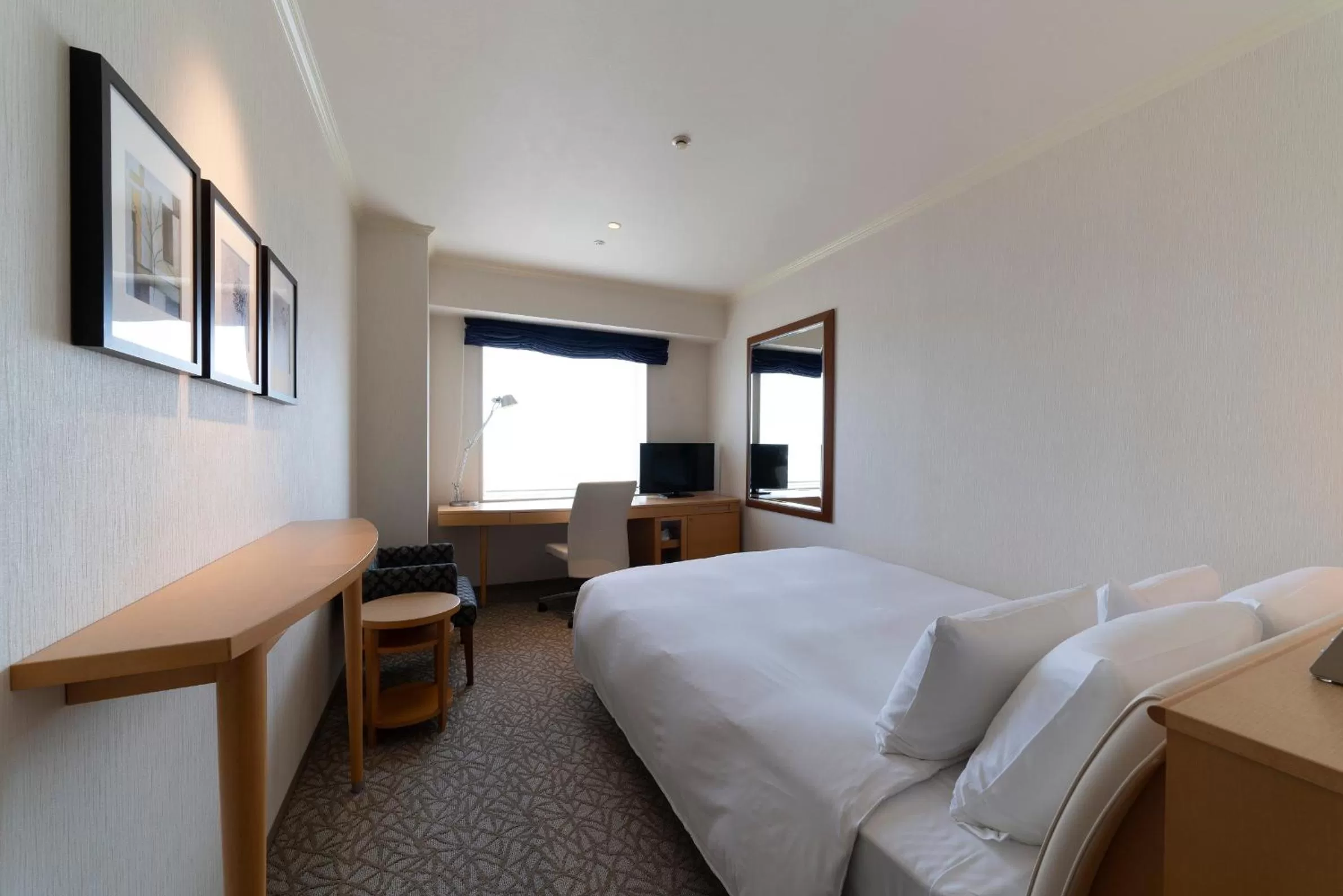 Photo of the whole room, Bed in Hotel Associa Toyohashi