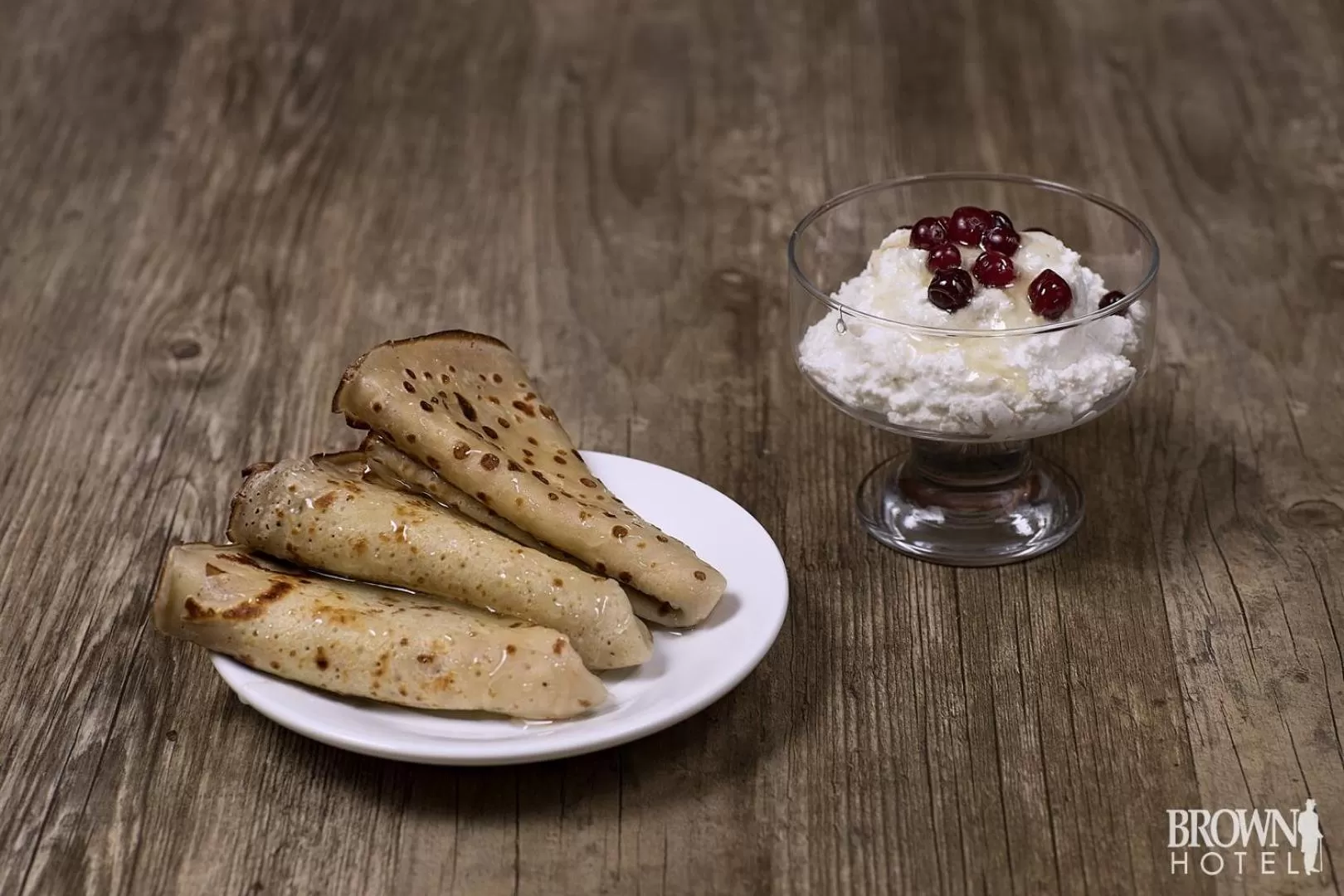 Breakfast, Food in Brown Hotel