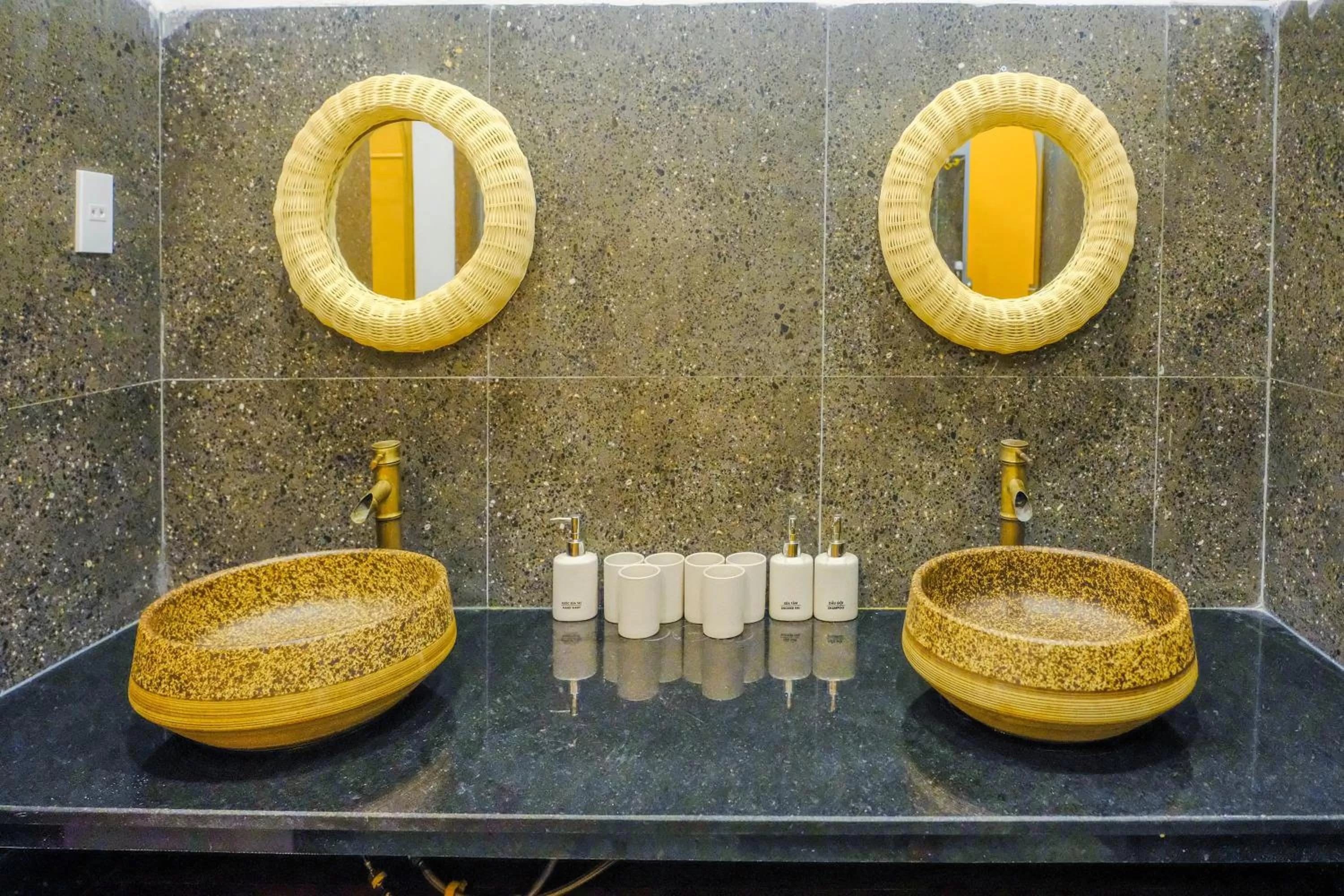 Bathroom in Eo Gió Có Homestay