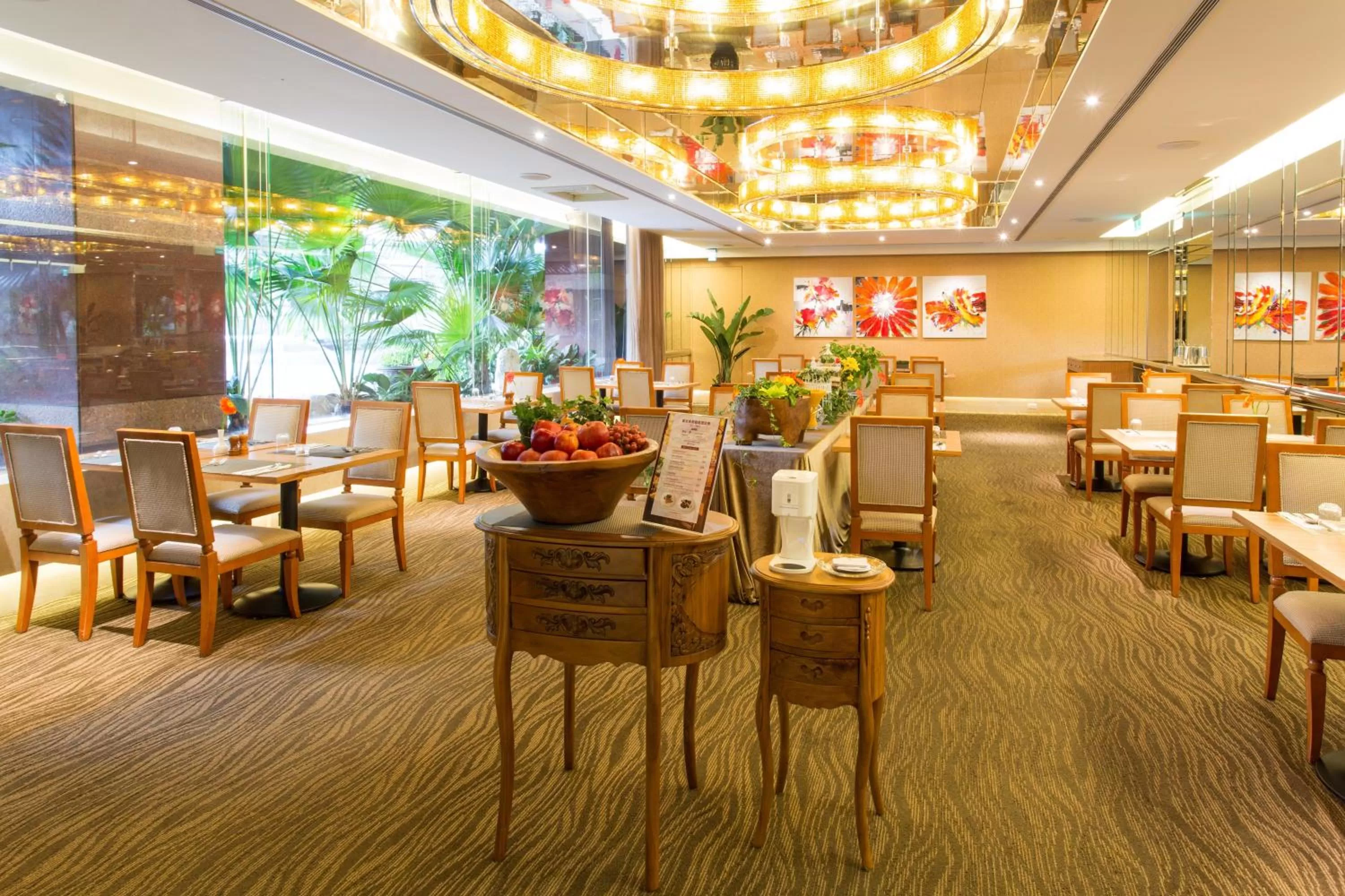 Restaurant/places to eat in Hotel Riverview Taipei
