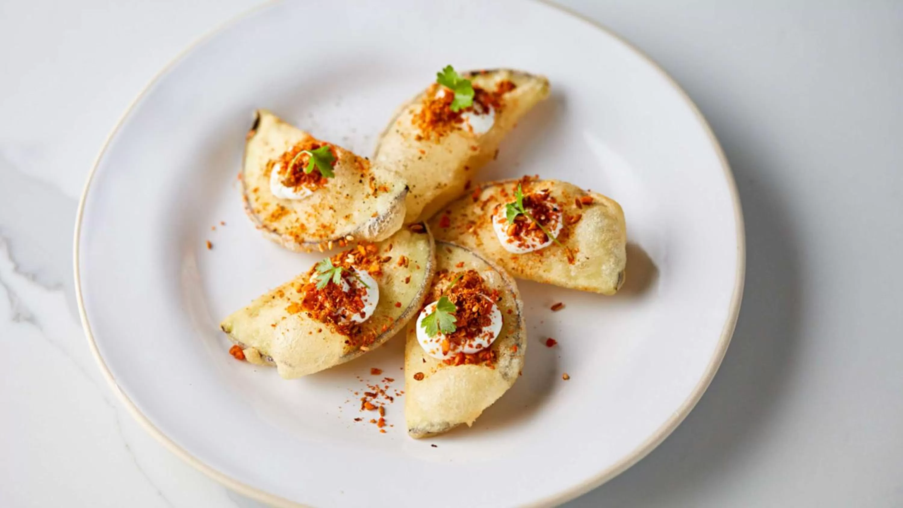 Restaurant/places to eat in Holmes Hotel London