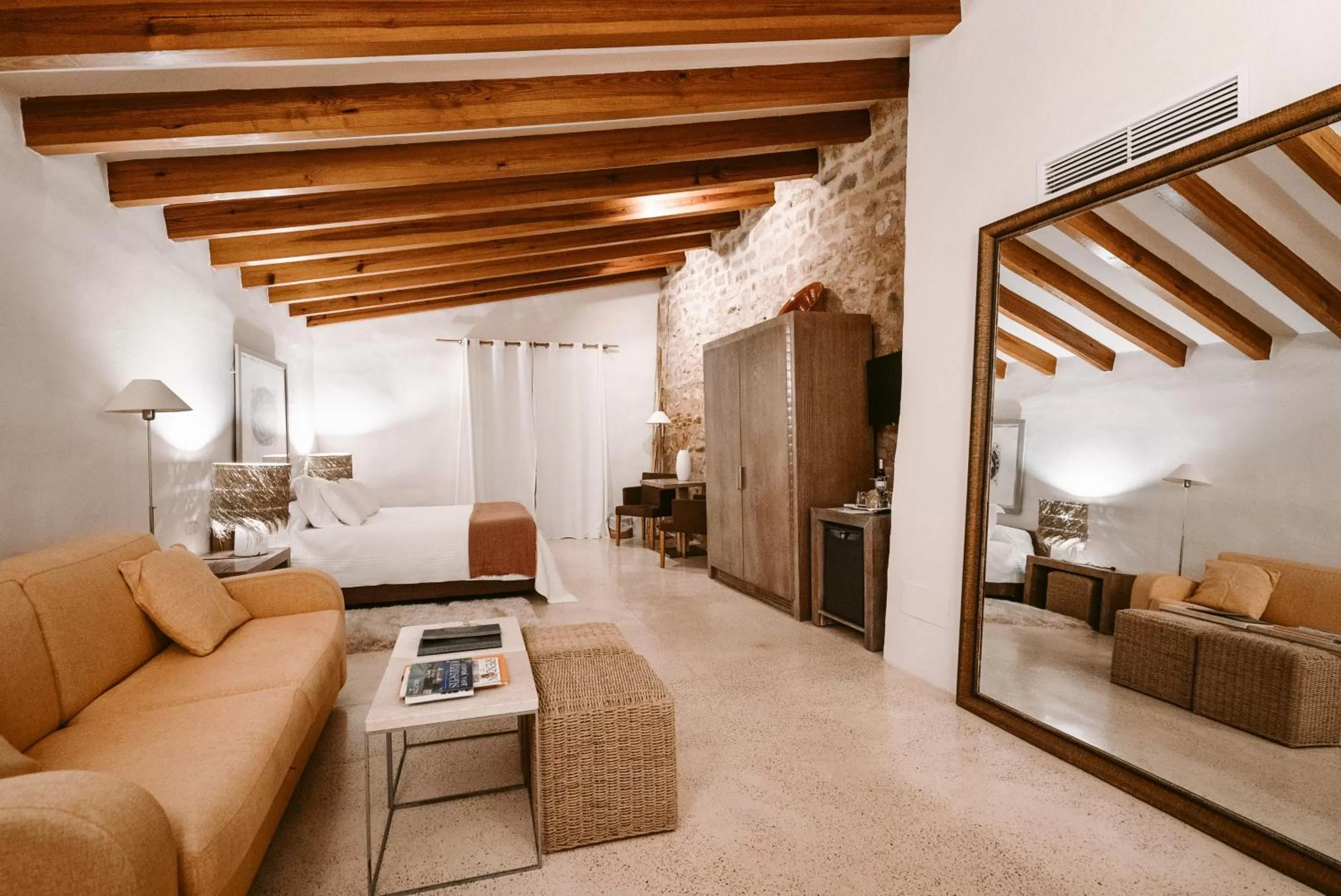 Bed in Cases de Son Barbassa Hotel & Restaurant