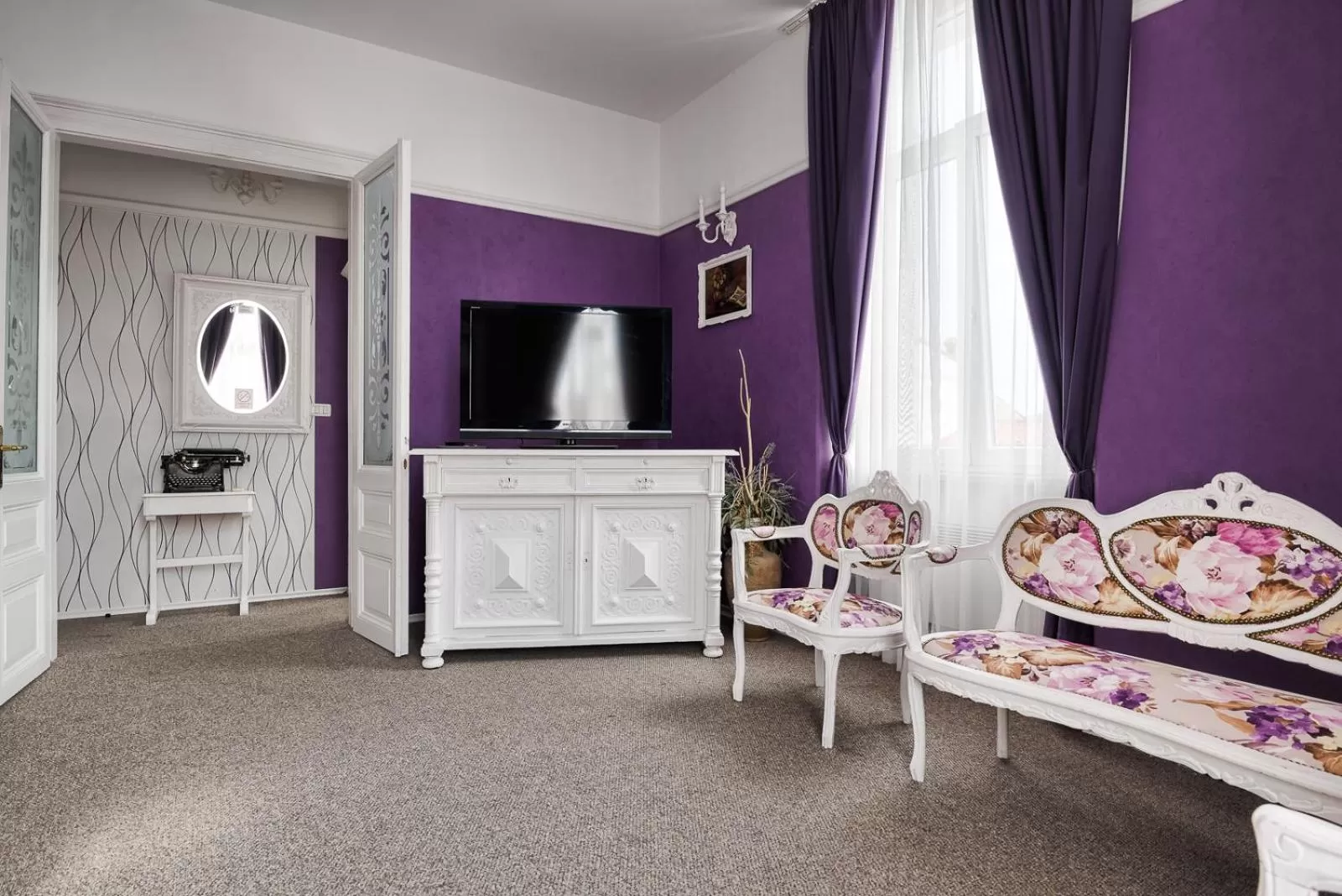 TV and multimedia in Hotel Galija