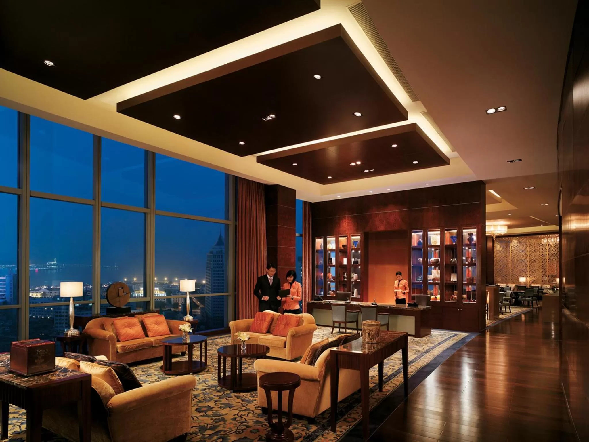 Lounge or bar in Shangri-La Qingdao