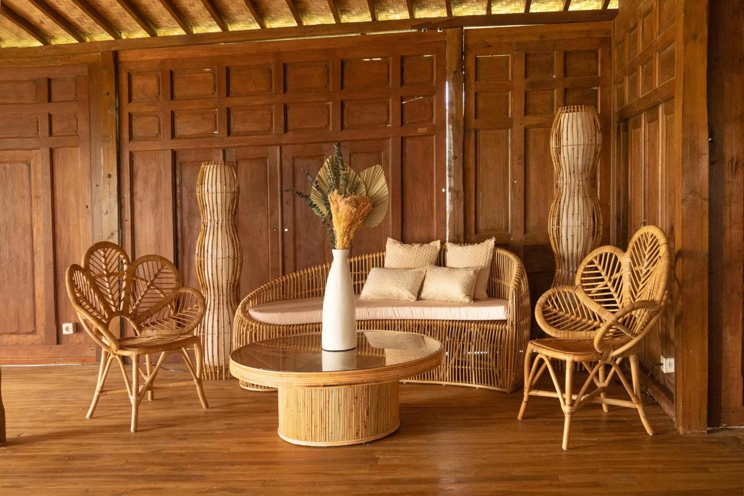 Seating area in Tanah Damai Hotel