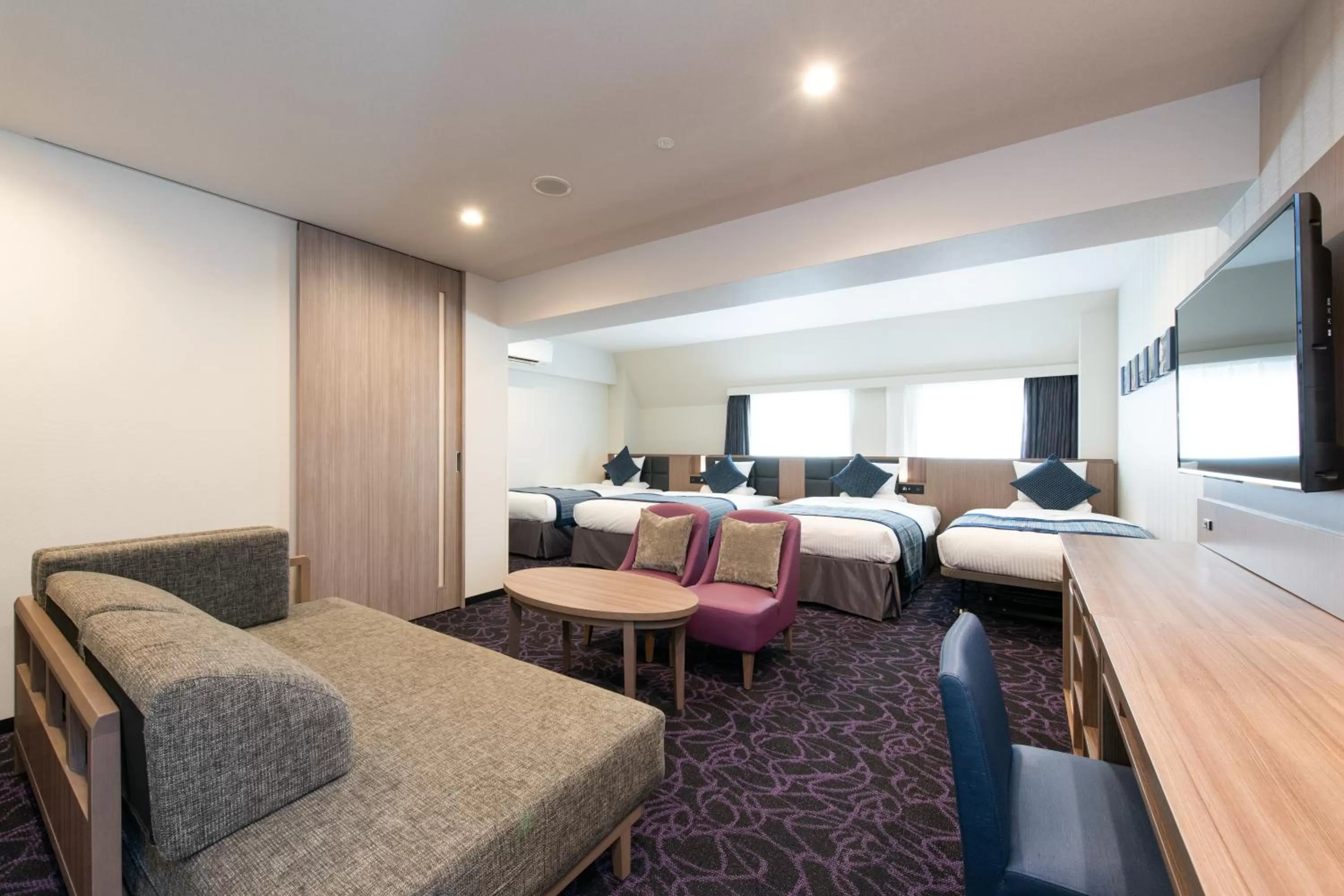 Photo of the whole room, Bed in Hotel Mystays Gotanda Station