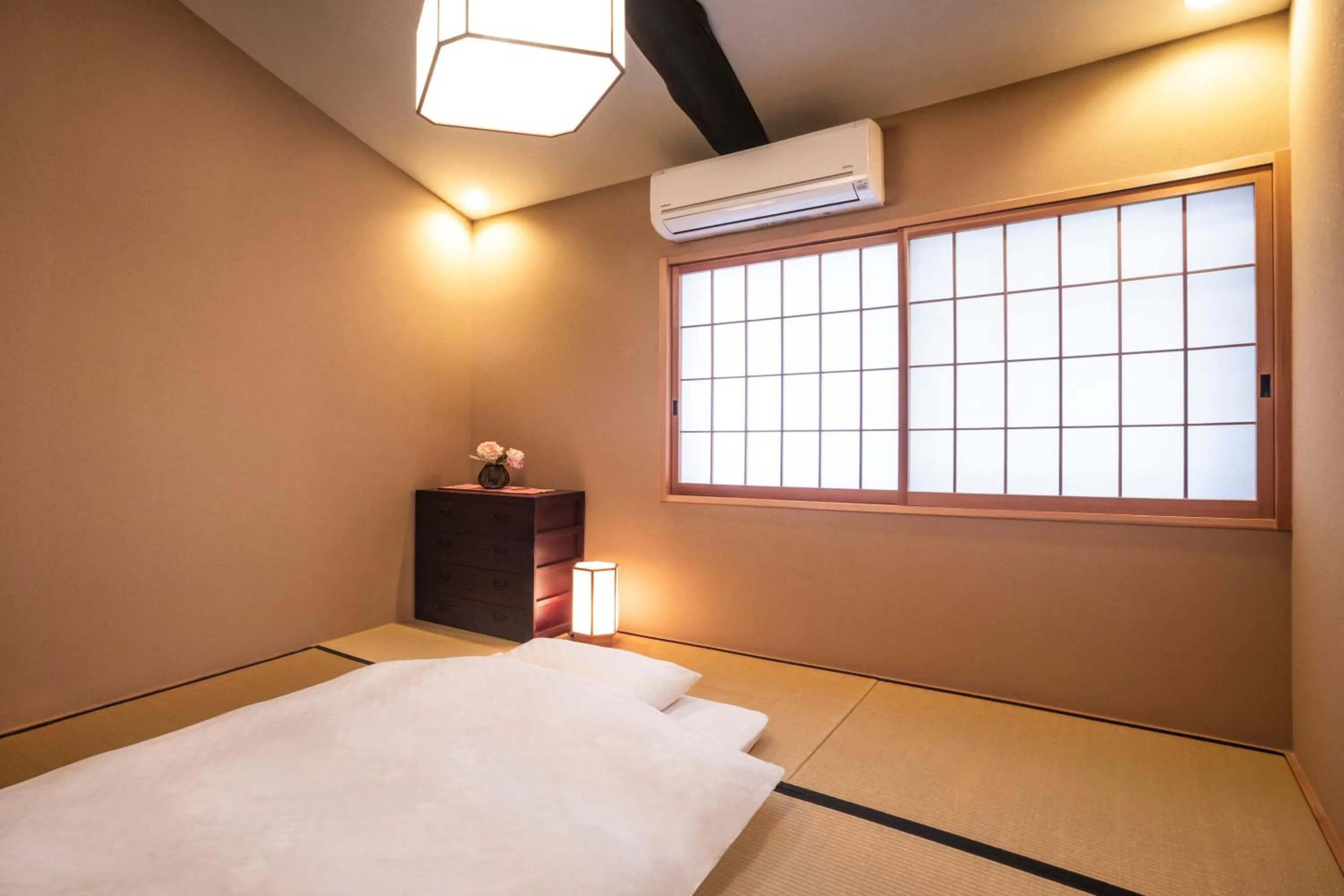 Bedroom, Bed in Rinn Nishiwakamatsu