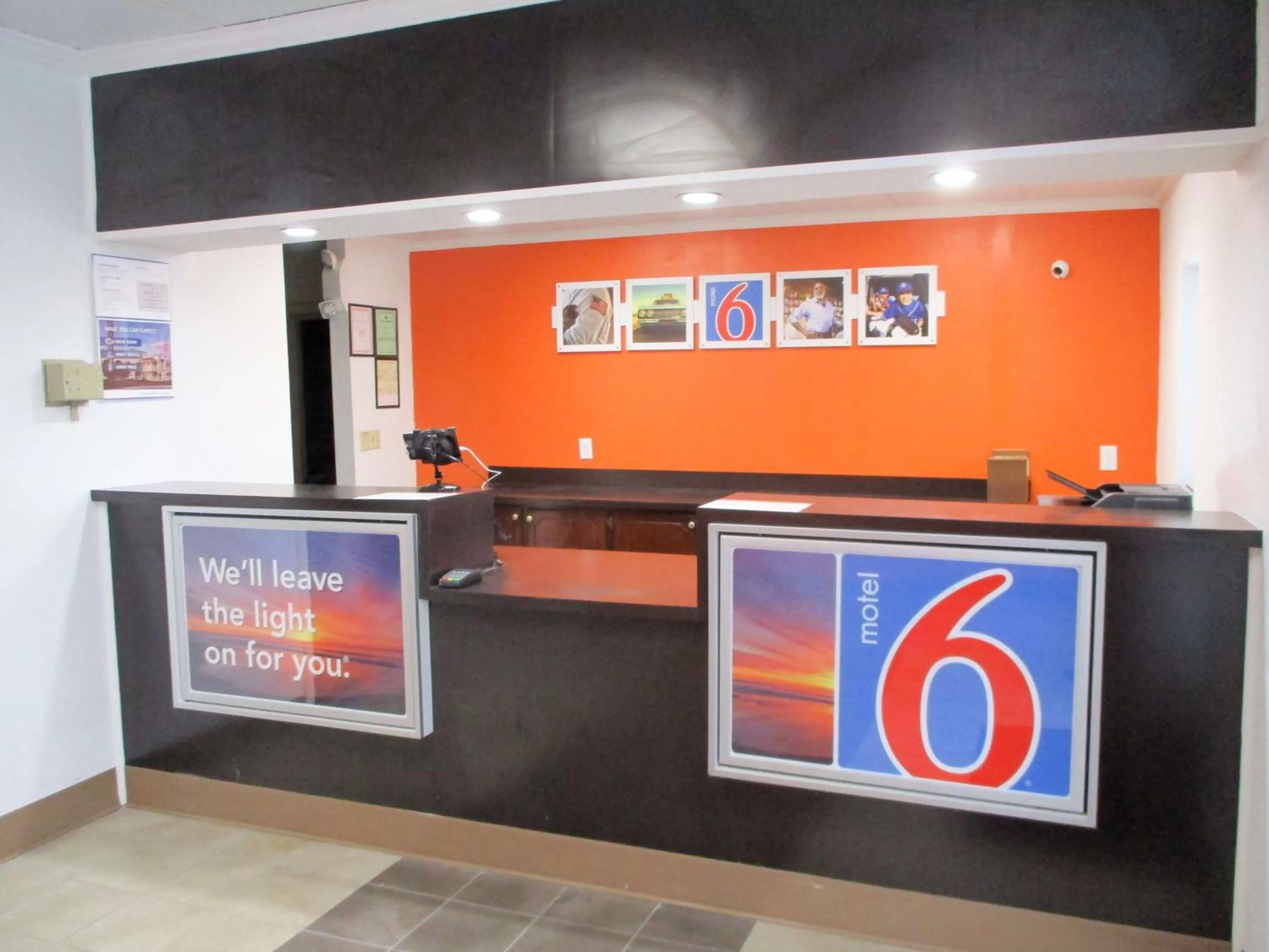 Property logo or sign in Motel 6-Bay Minette, AL