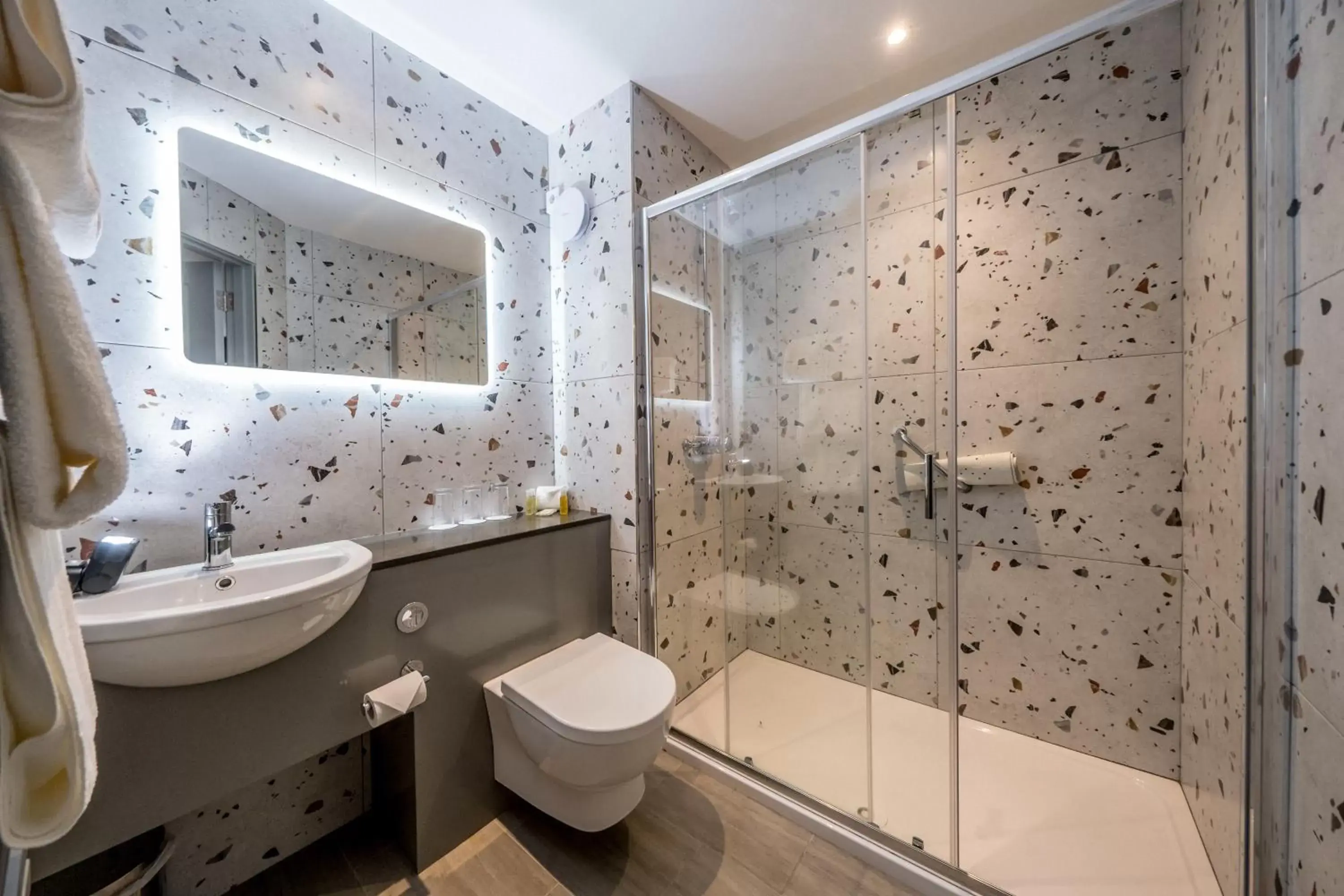 Deluxe Twin Room in Best Western Plus White Horse Hotel Deluxe Twin Room in Best Western Plus White Horse Hotel