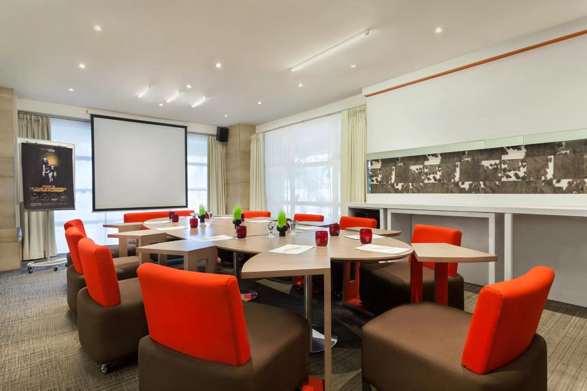 Business facilities in Novotel Semarang