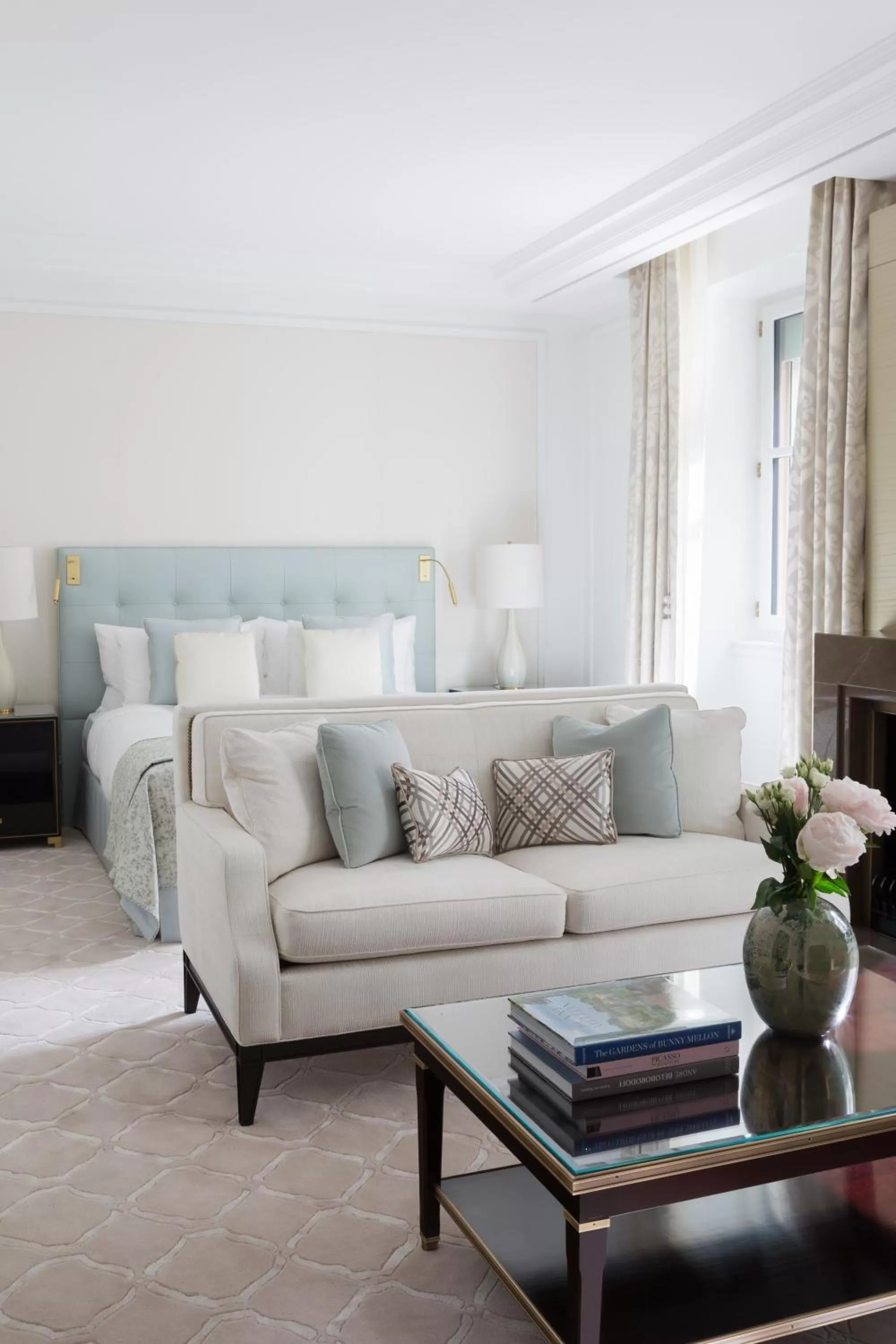 Junior Suite in The Woodward - Auberge Collection