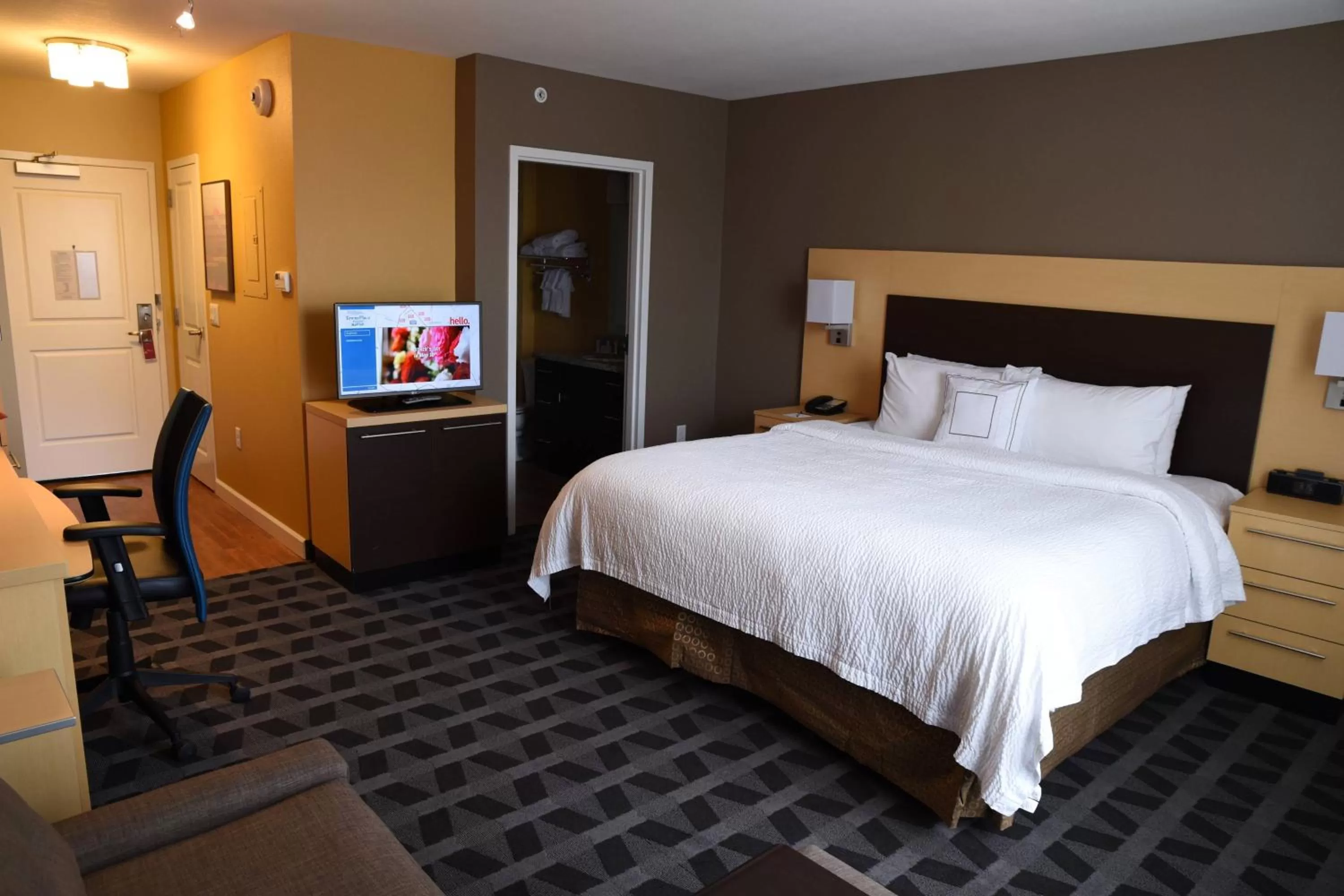 King Studio with Sofa Bed - Hearing Accessible in TownePlace Suites by Marriott Lawrence Downtown