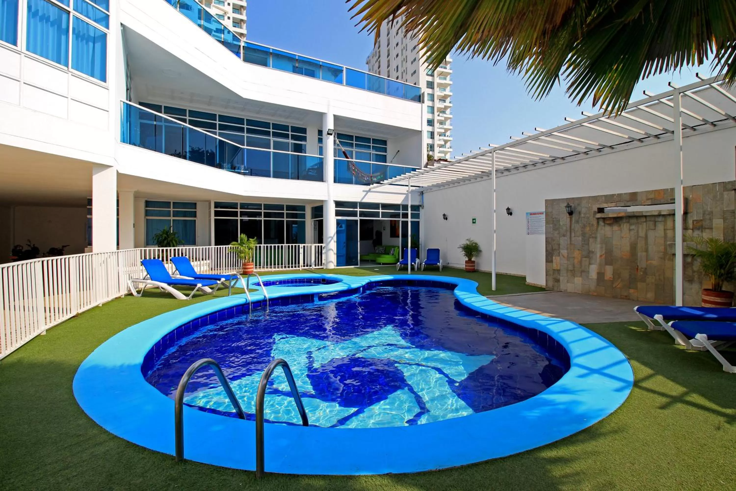 Day in Hotel Abi Inn By GEH Suites