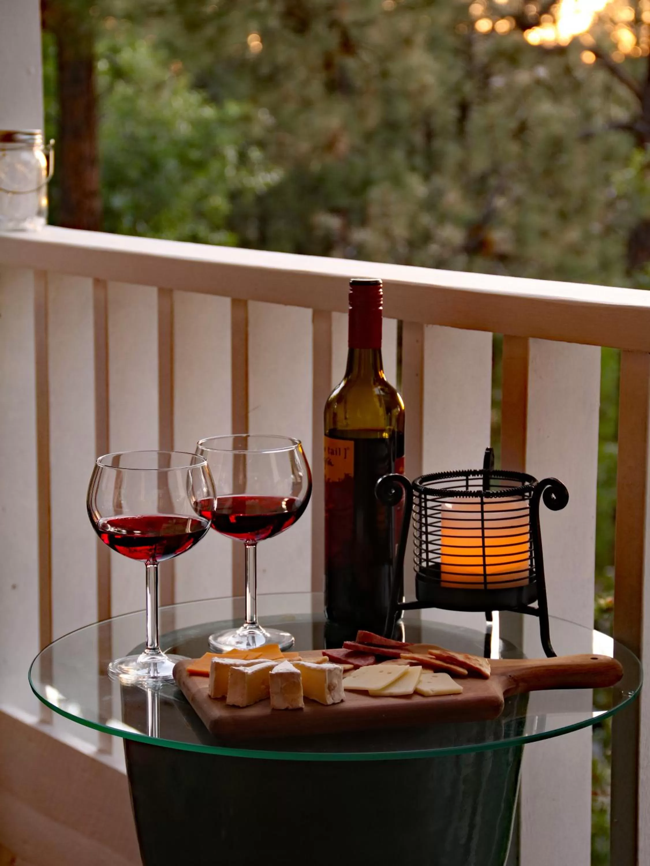 Food and drinks in Sheridan House Inn- Adult Only Accommodation