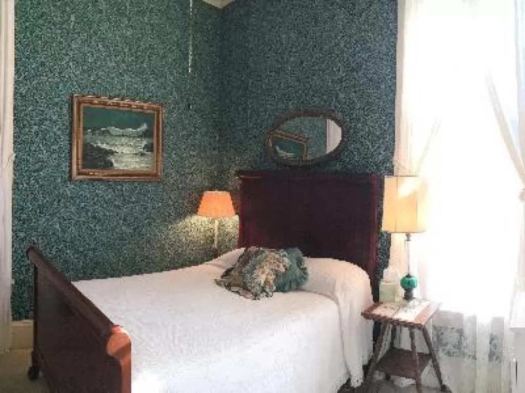 Bedroom, Bed in Franklin Terrace Bed and Breakfast