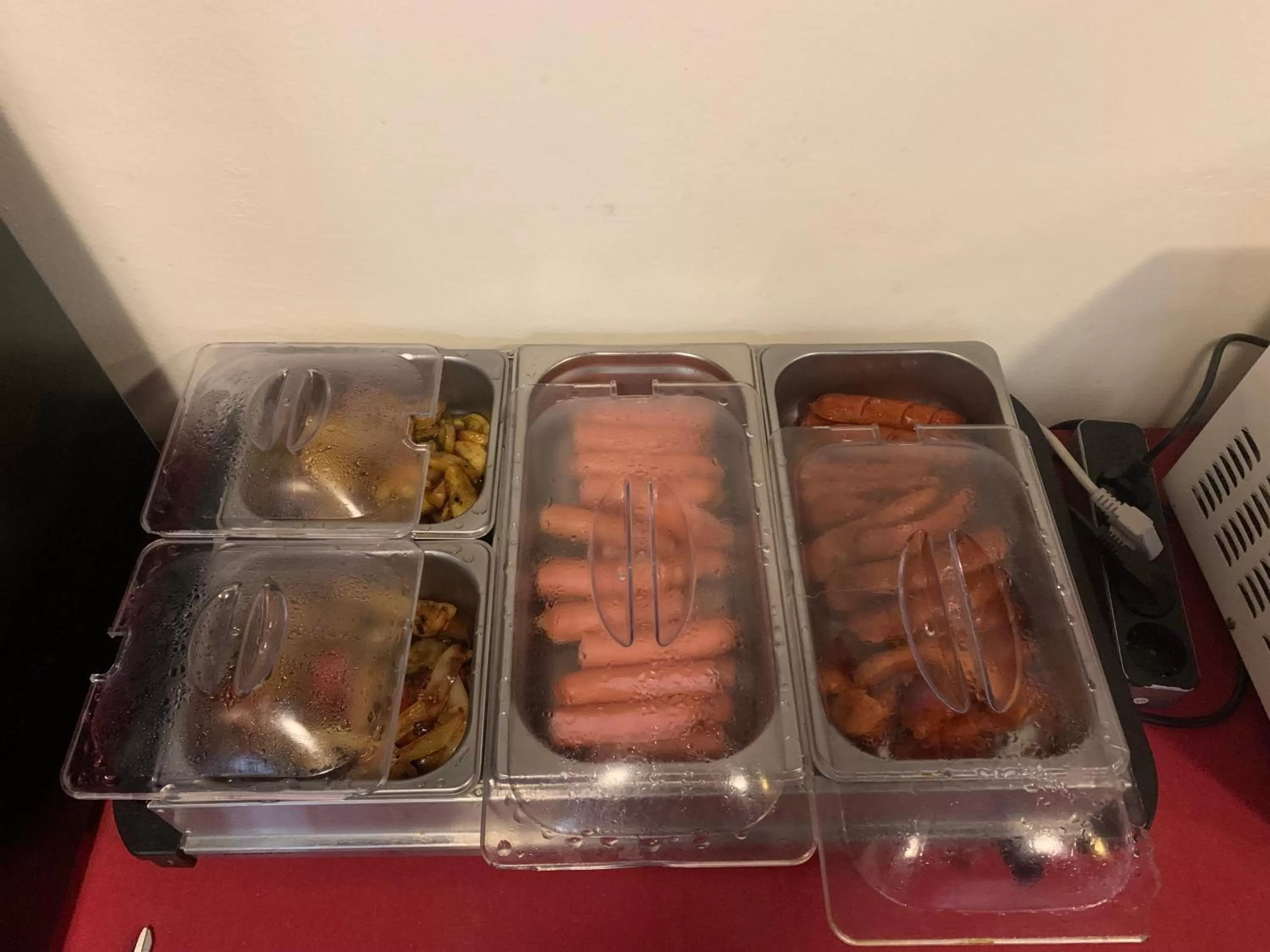 Restaurant/places to eat in Várfal Wellness Panzió