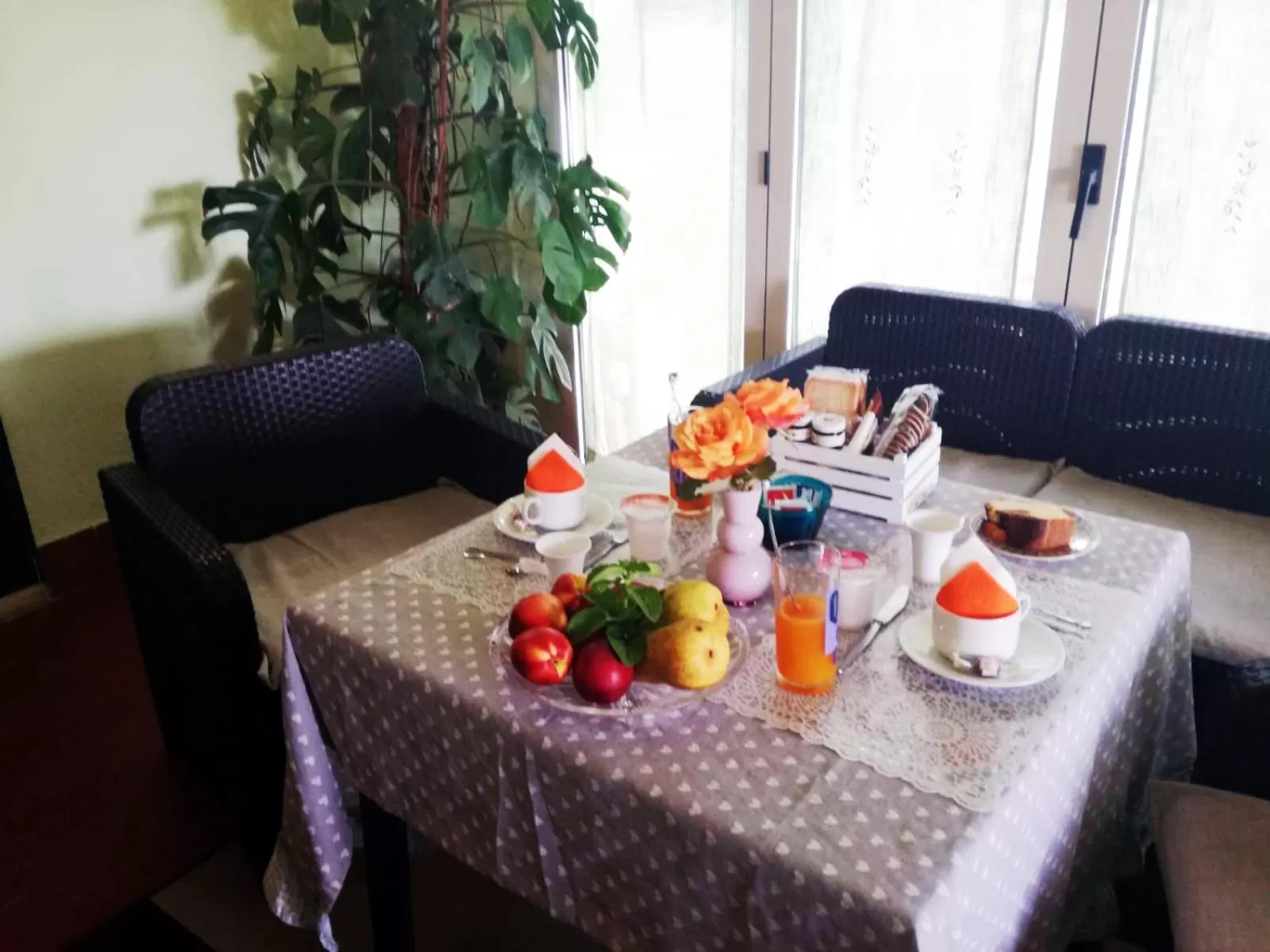 Italian breakfast in Bed and Breakfast Romantica Evasione