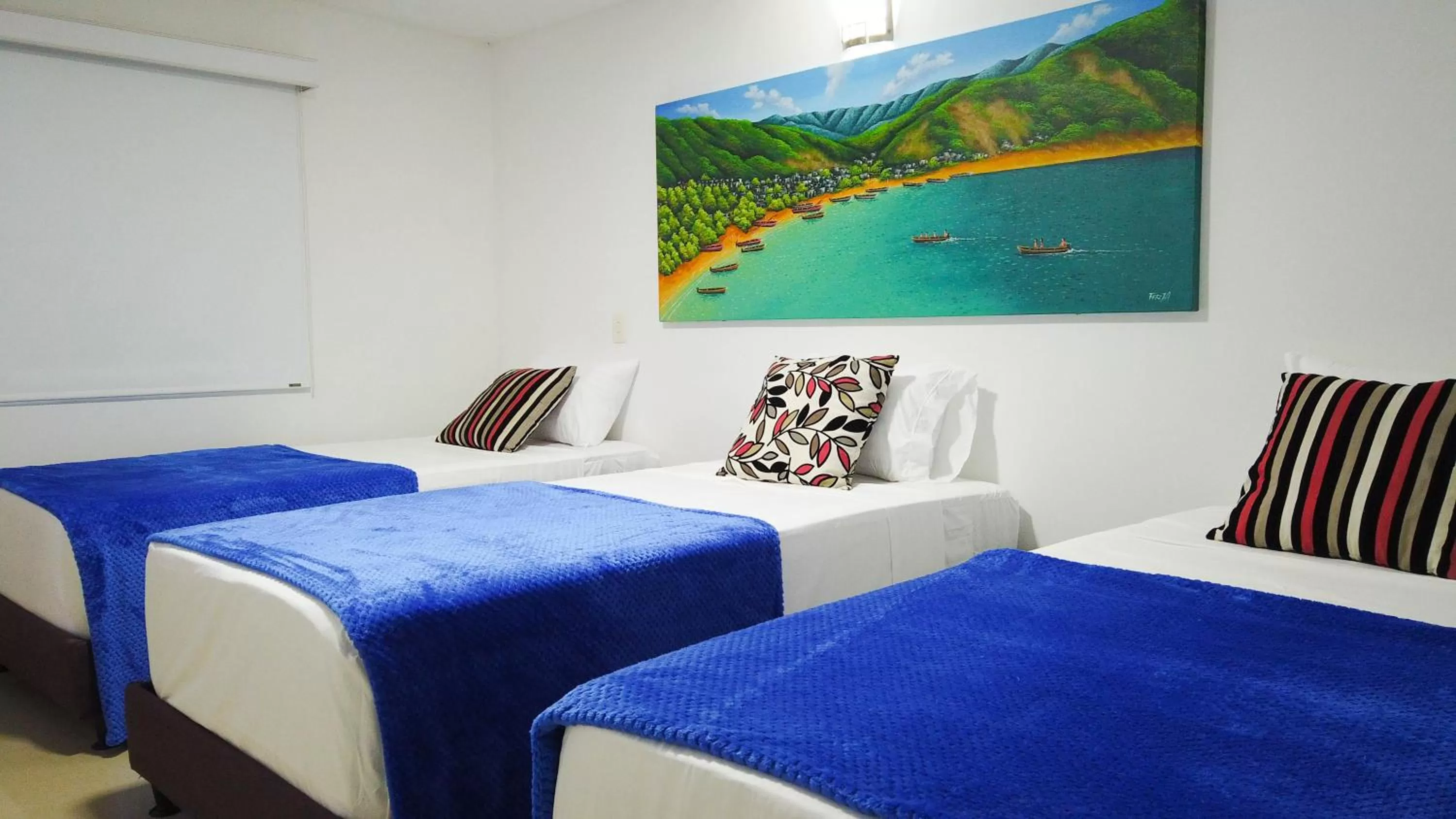 Photo of the whole room, Bed in Hotel Parque de los Novios Inn