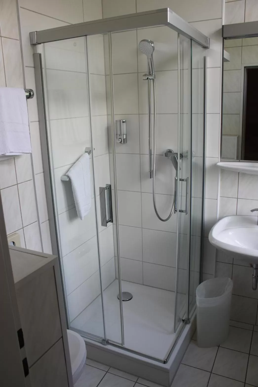 Bathroom in Hotel Am Römerwall