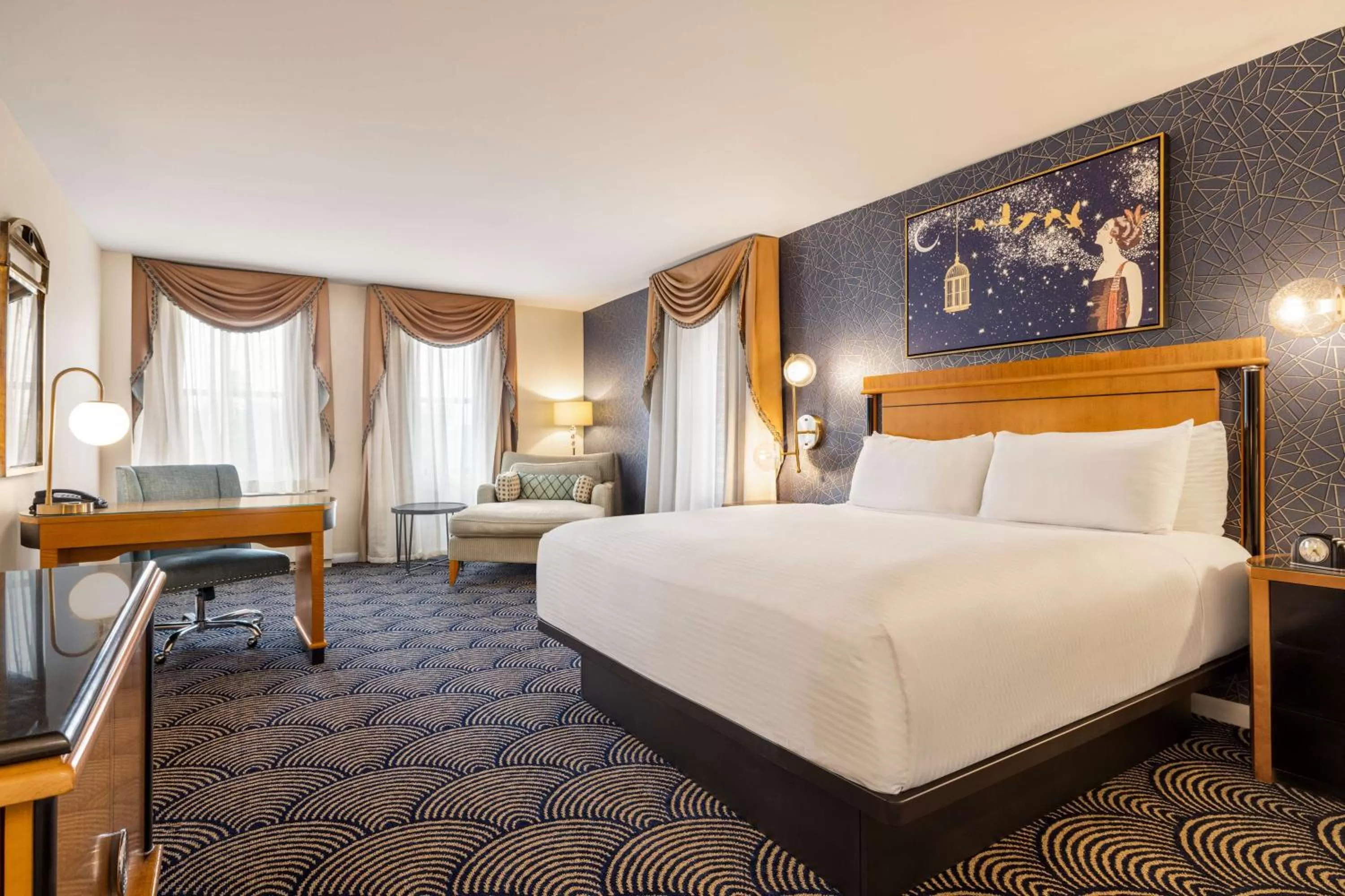 Photo of the whole room, Bed in Inn at Great Neck