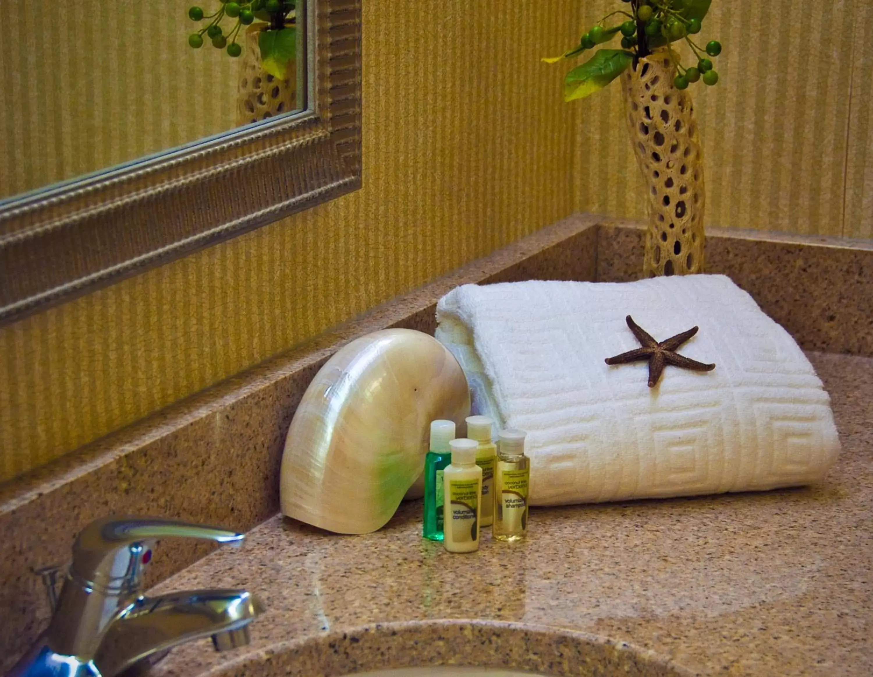 Standard King Room in Holiday Inn Arlington at Ballston by IHG Standard King Room in Holiday Inn Arlington at Ballston by IHG