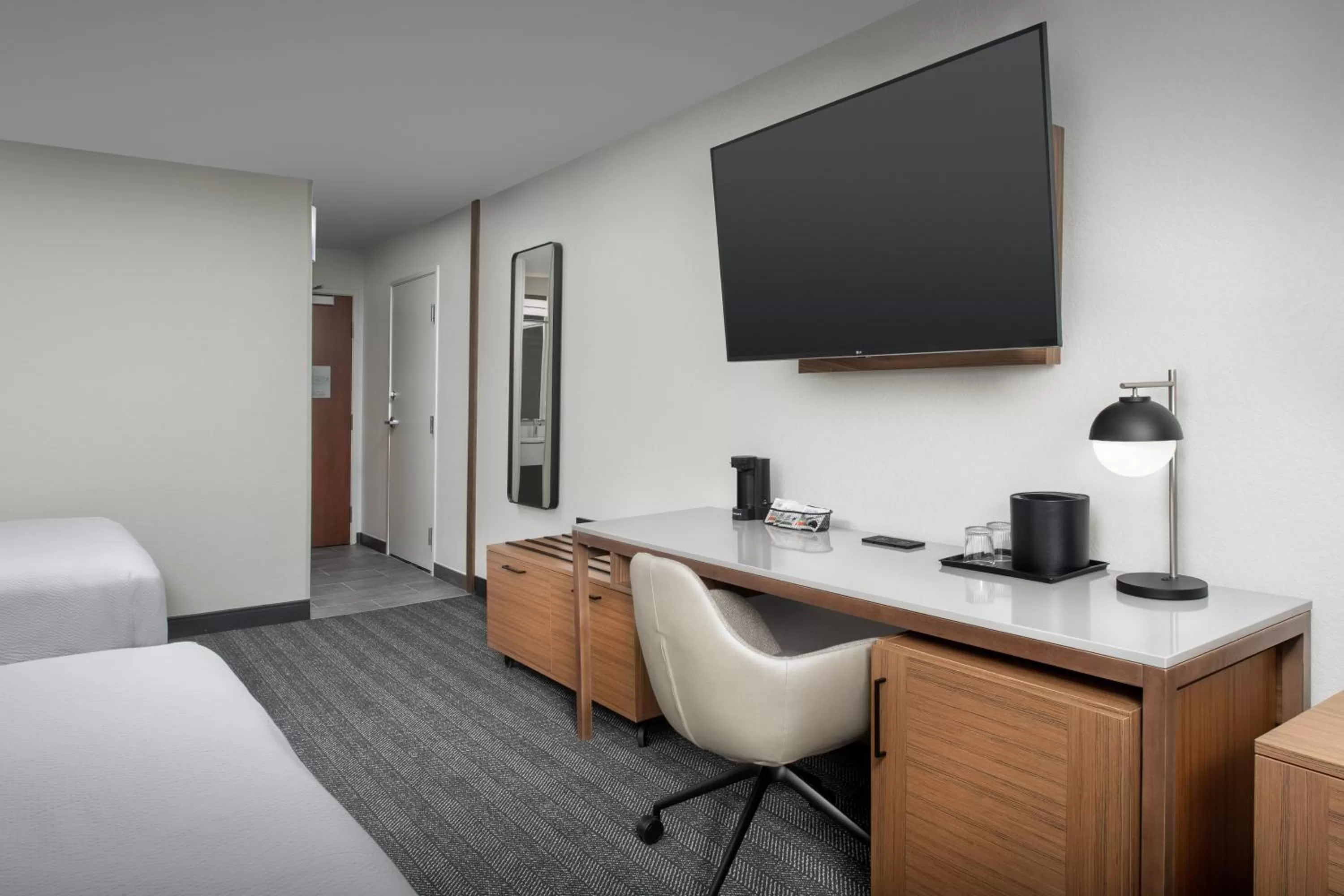 Bedroom, Bed in Courtyard by Marriott Dayton Beavercreek