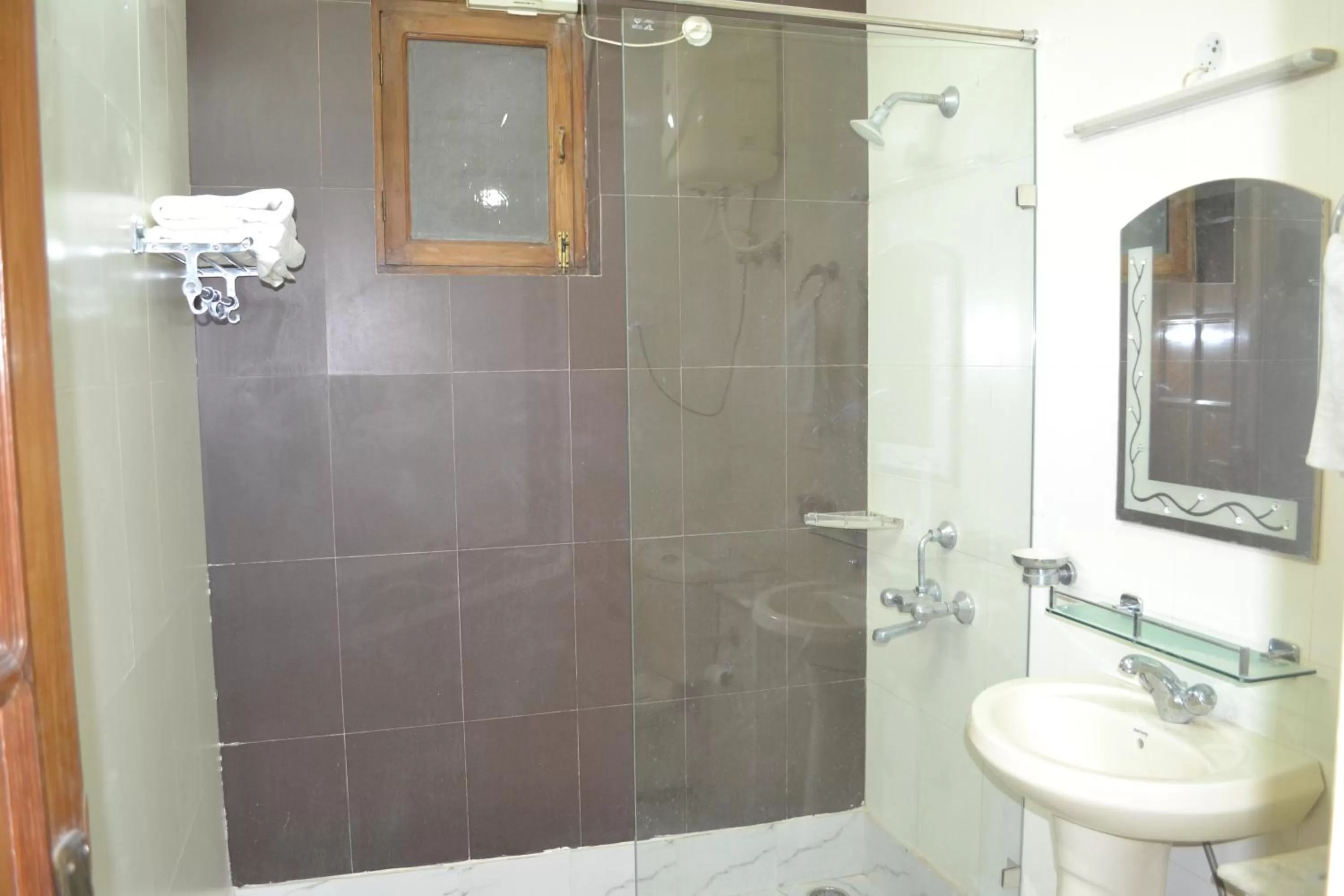 Bathroom in Raj Cottage Ganga Vatika