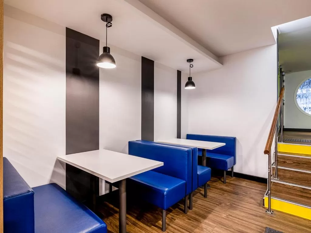 Lobby or reception in ibis budget Bordeaux Centre Mériadeck