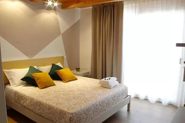 Double Room with Terrace in B&B LE MUSE Double Room with Terrace in B&B LE MUSE