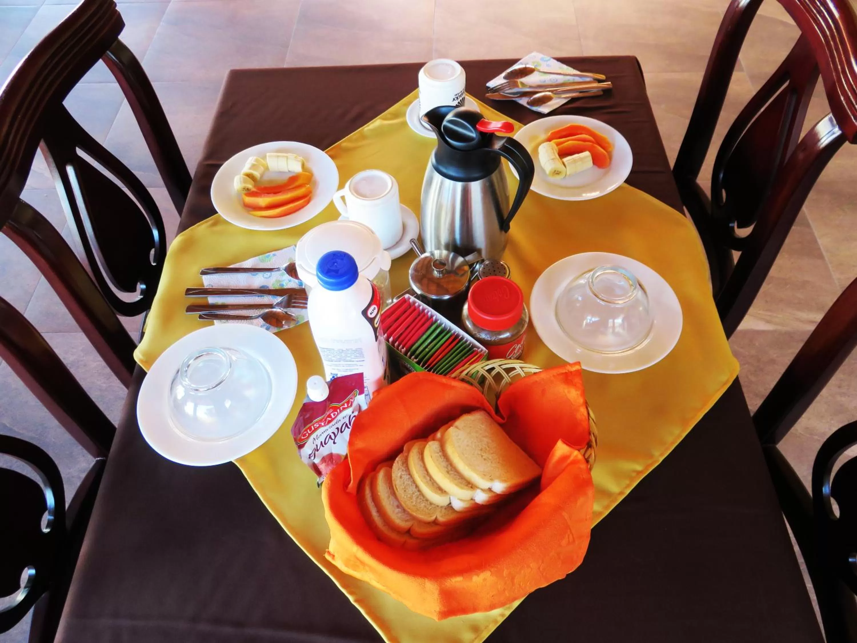 Restaurant/places to eat, Breakfast in Casa del Montañero