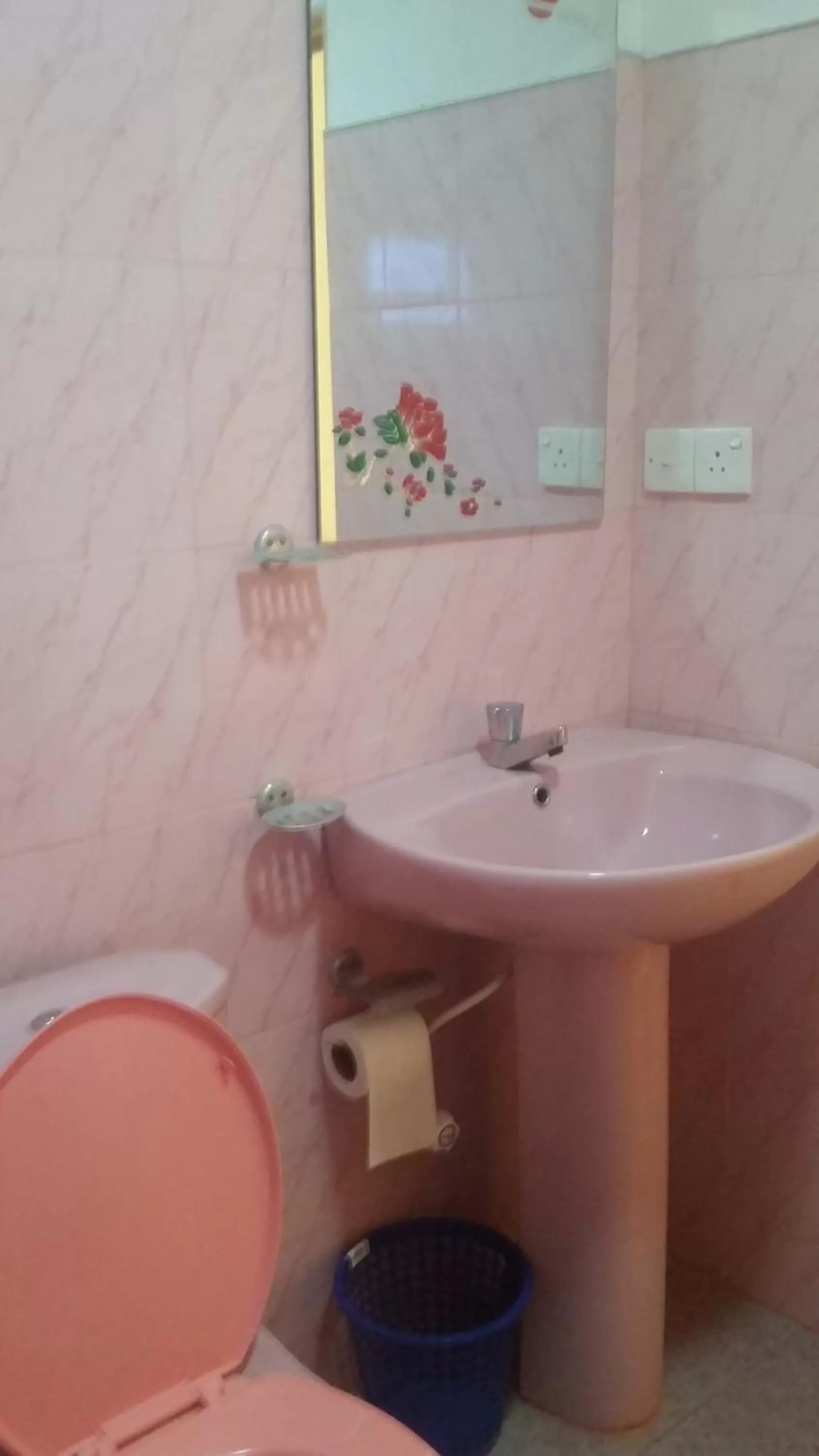 Bathroom in Turtle Reef Guest