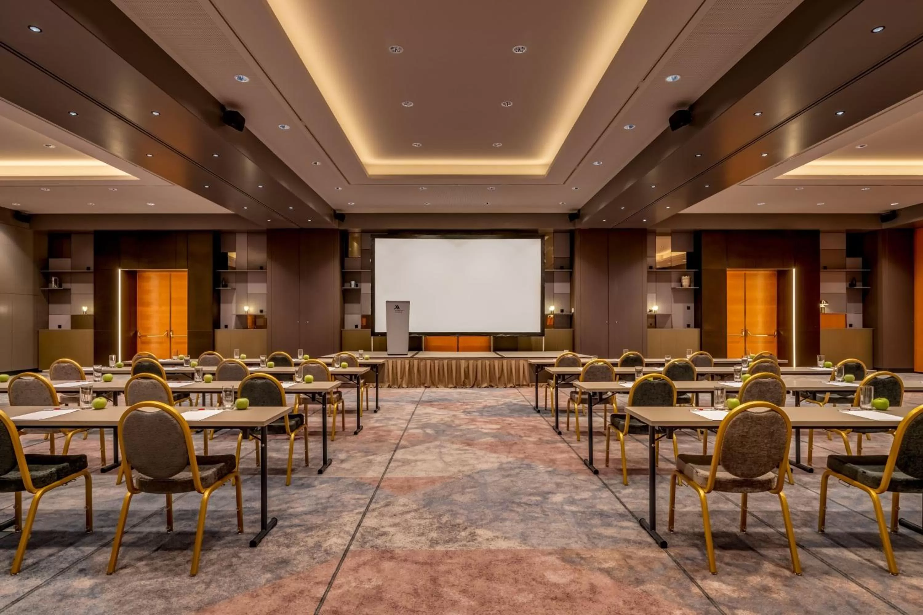 Meeting/conference room in Vienna Marriott Hotel