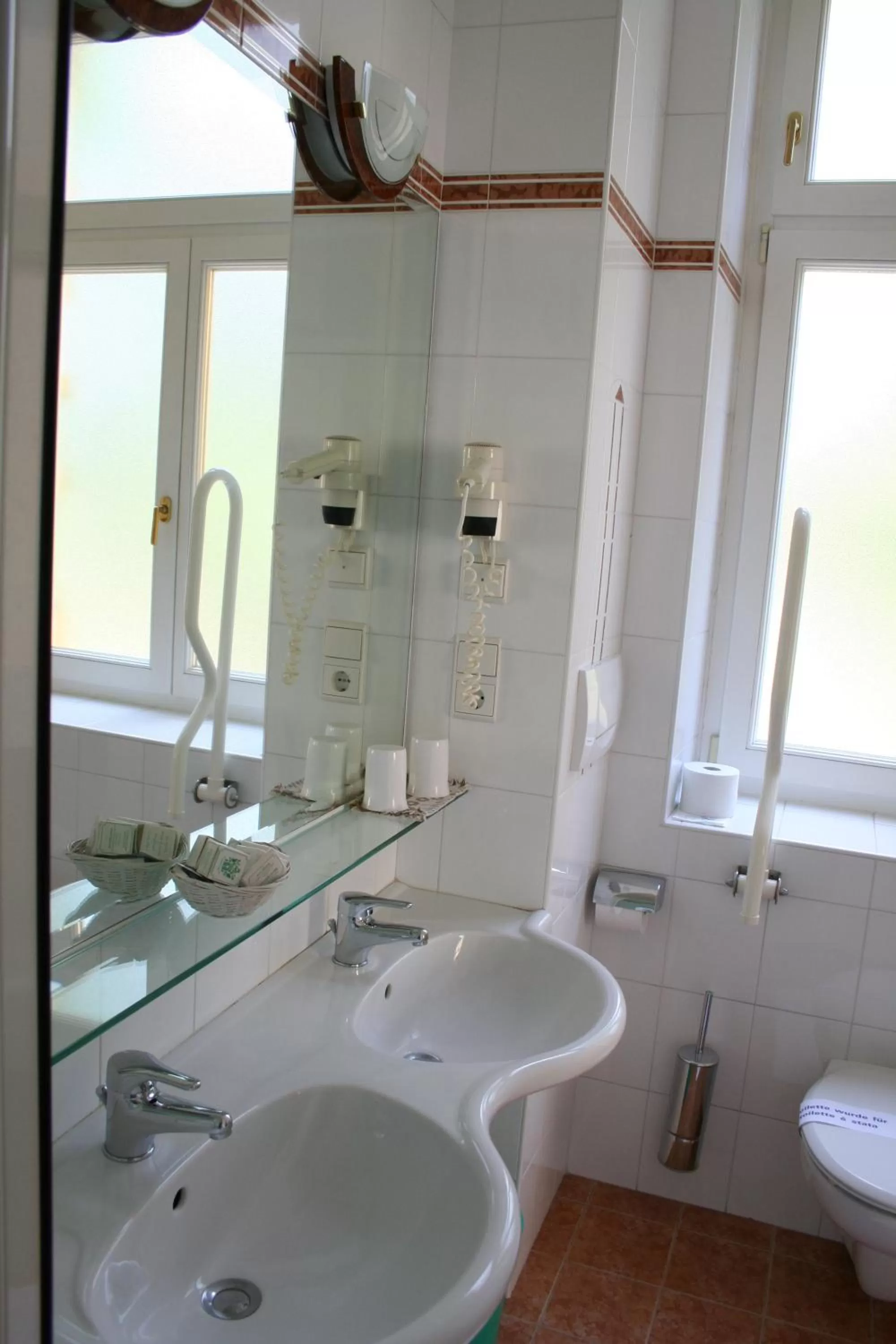 Bathroom in Hotel Villa Westend