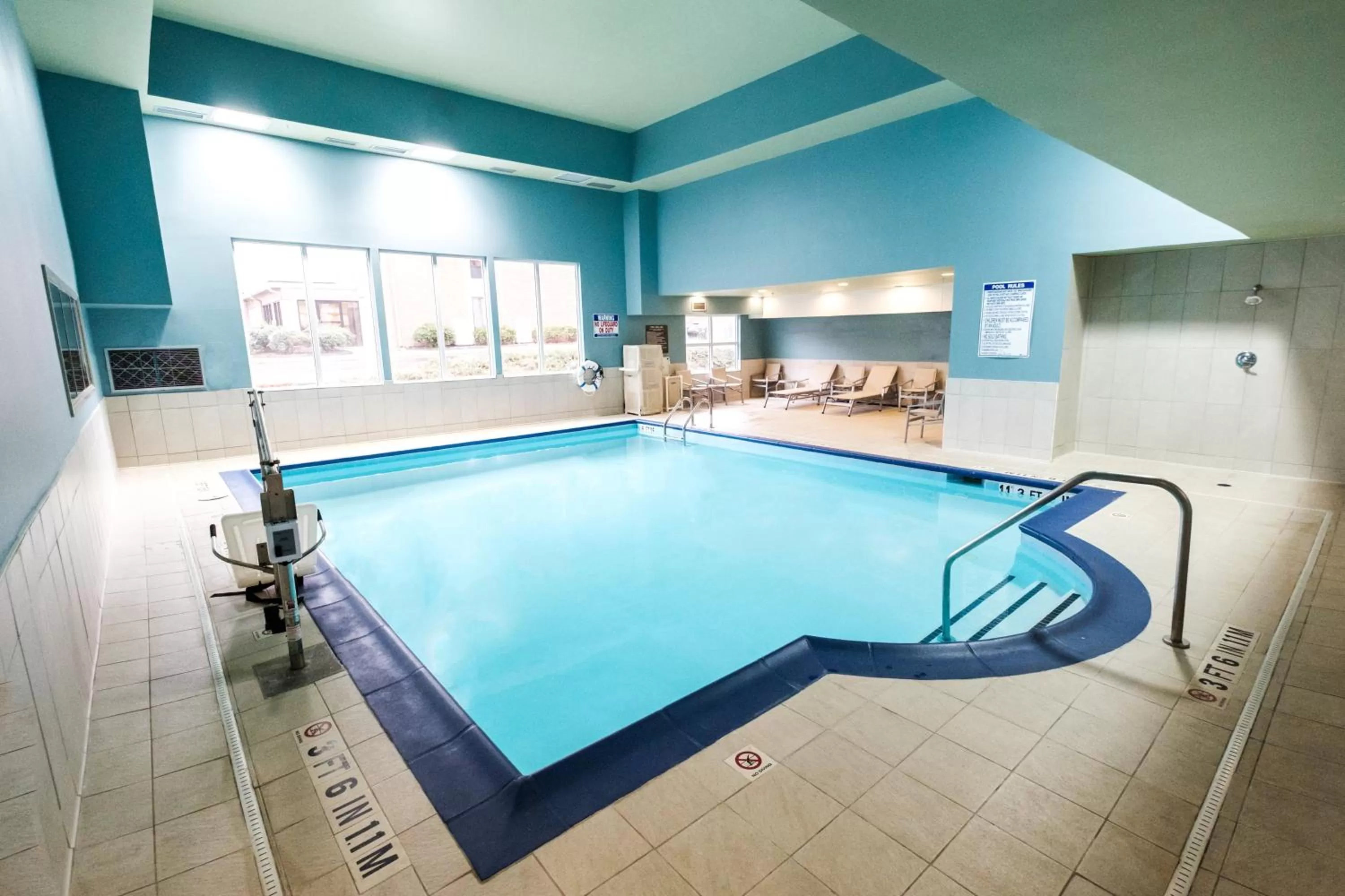 Swimming pool in Holiday Inn Express Alpharetta - Roswell by IHG